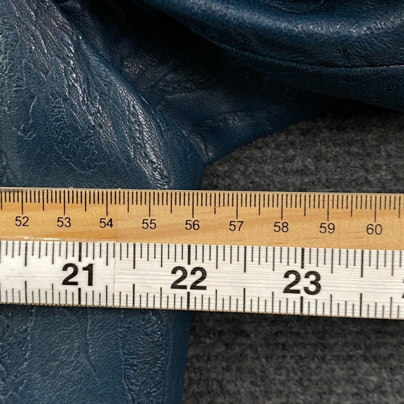 Product photograph [circular:8bc0e80d04ff41c3]