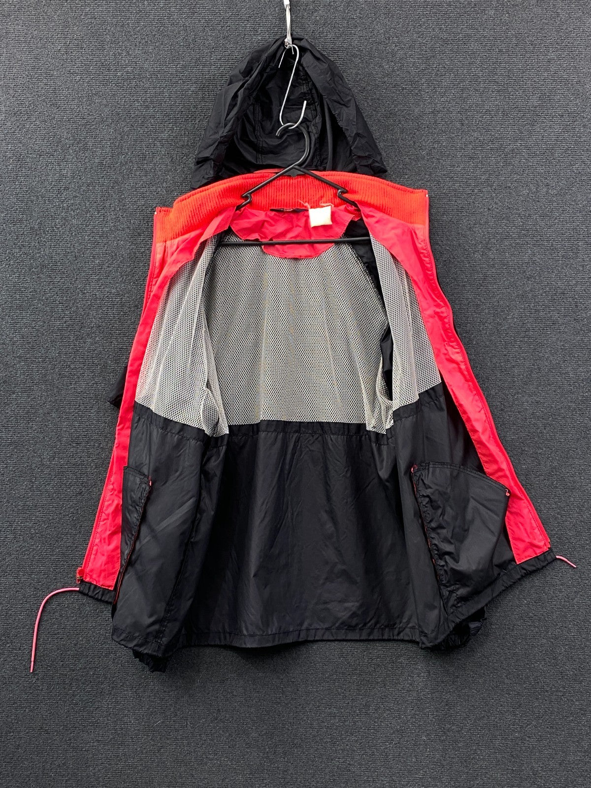 Product photograph [circular:bd8b4df16c742fd3]