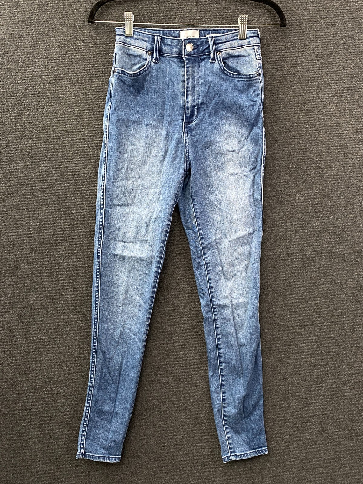 Product photograph [circular:a3b444a1efe22dc7]