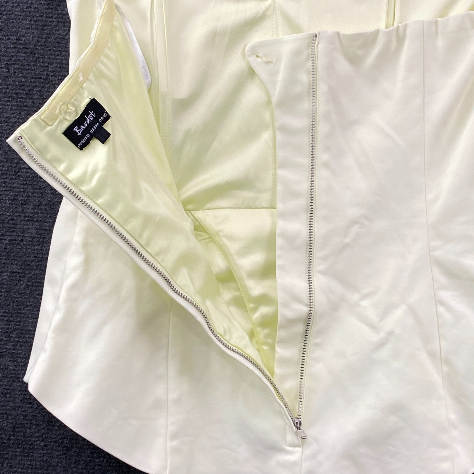 Product photograph [circular:2c1a6879398a5df2]