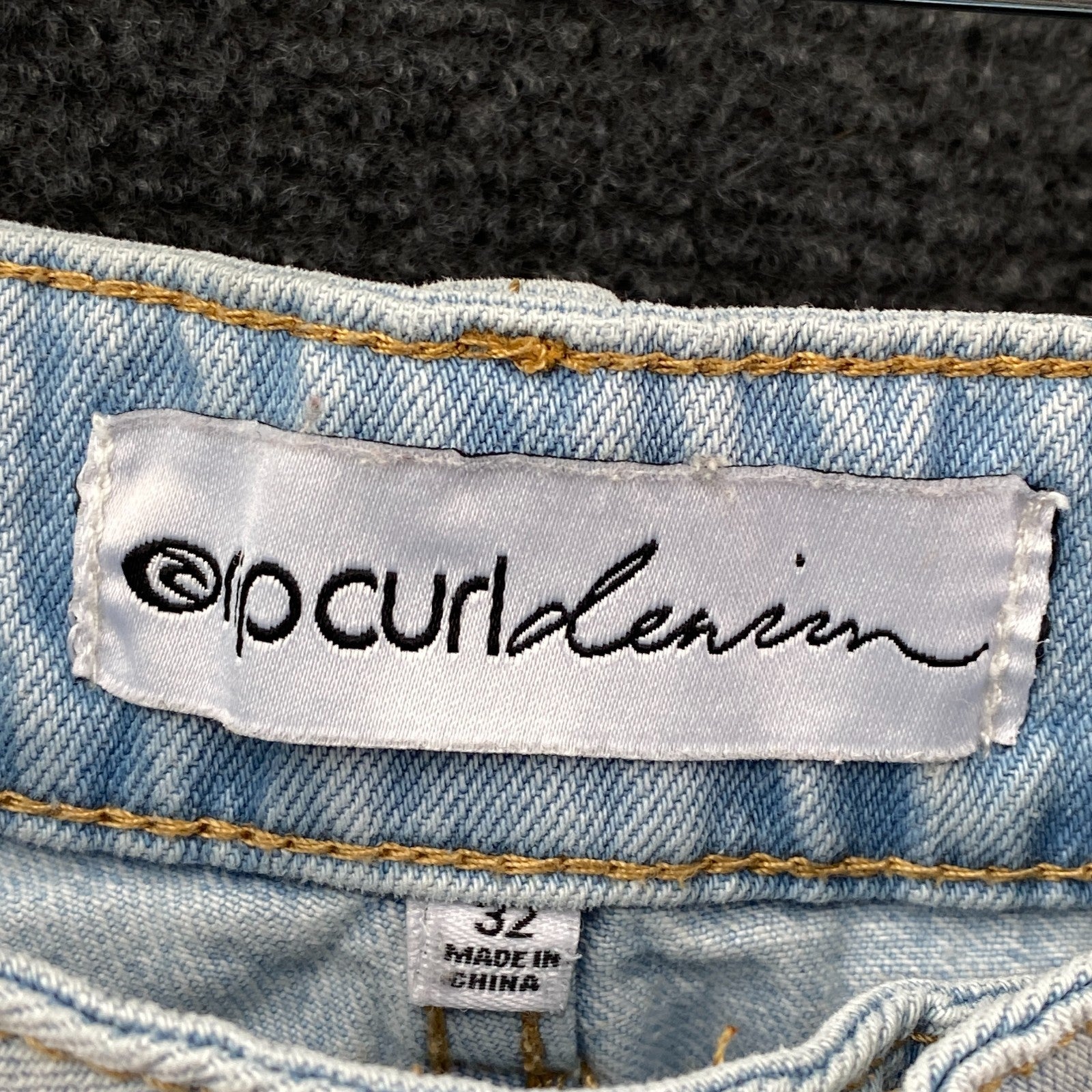 Product photograph [circular:8322f8234e0af161]