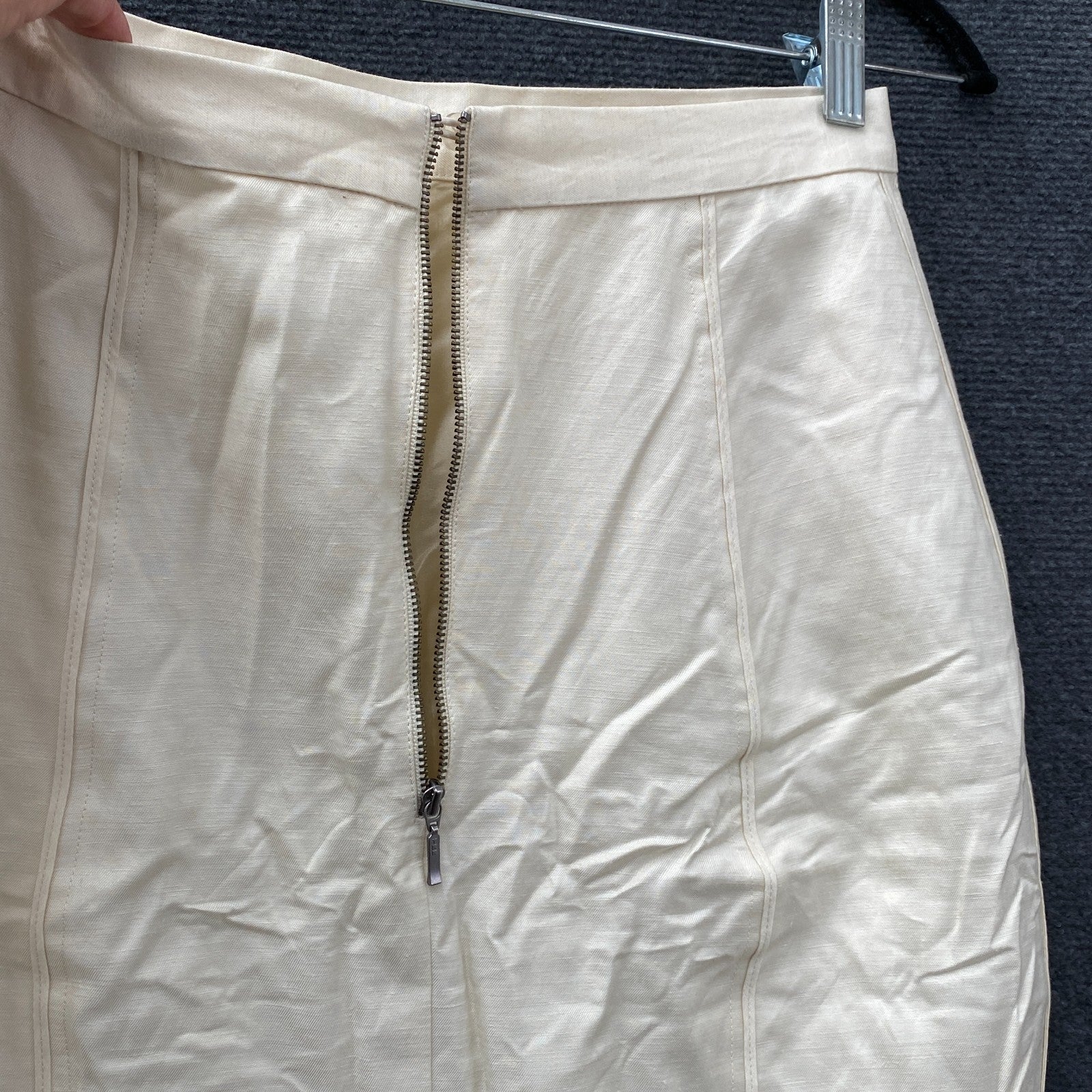 Product photograph [circular:e0dce820f702f25c]
