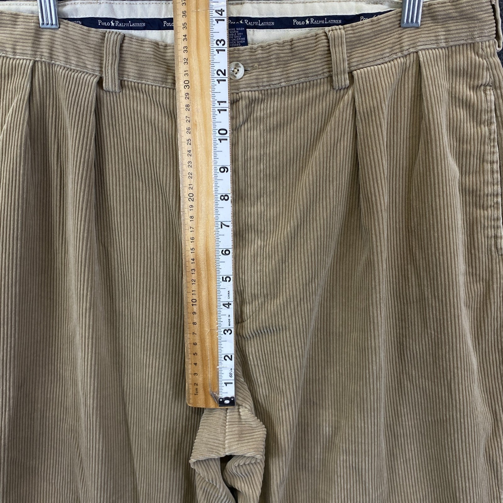 Product photograph [circular:2a021f1b96fe126e]