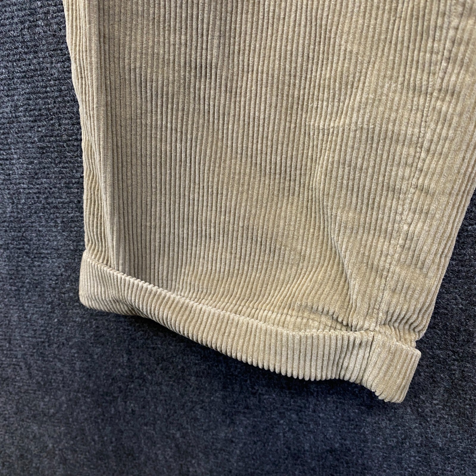 Product photograph [circular:768969b684eb1864]