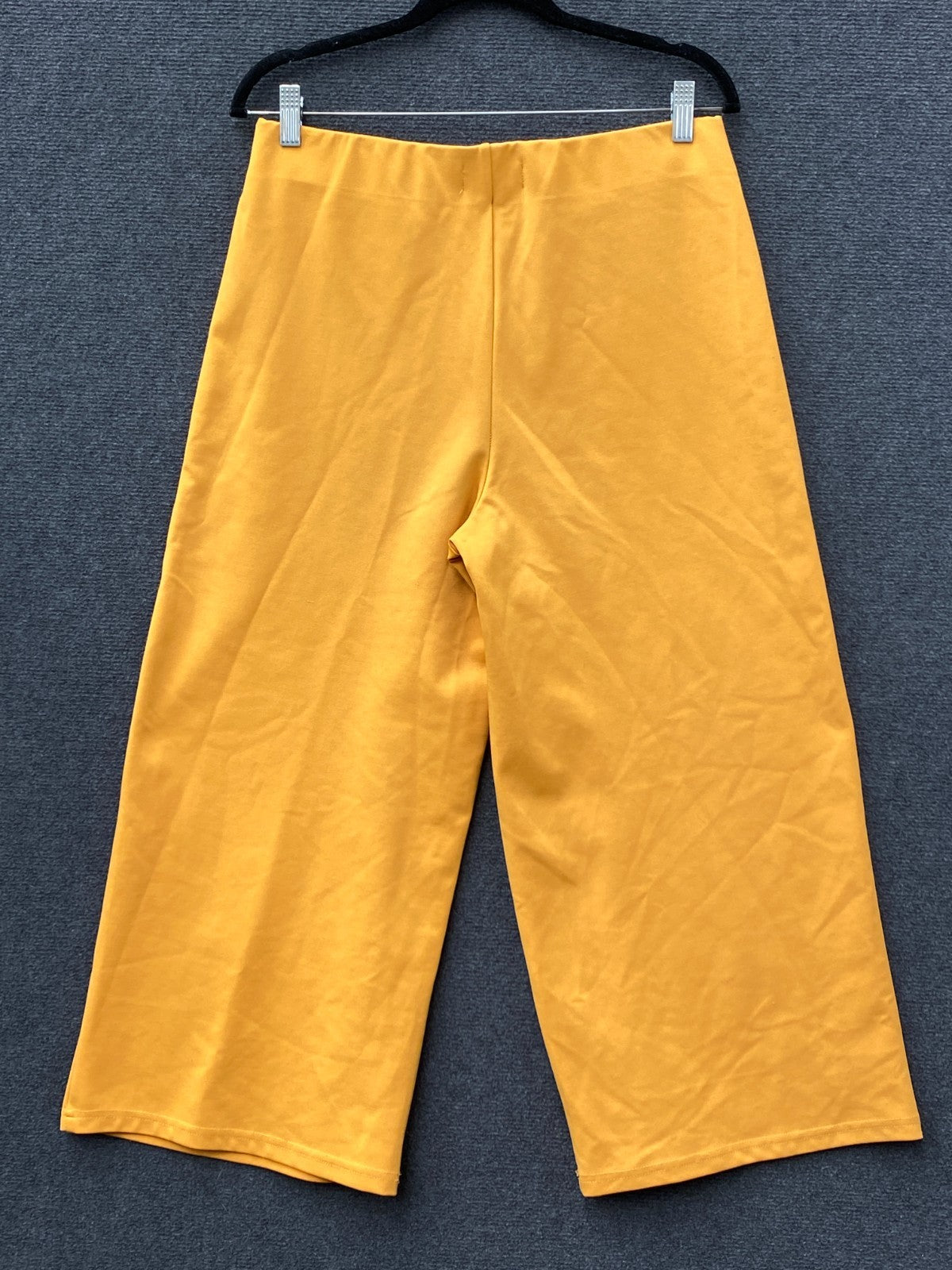 Product photograph [circular:f35bddc84554dfee]