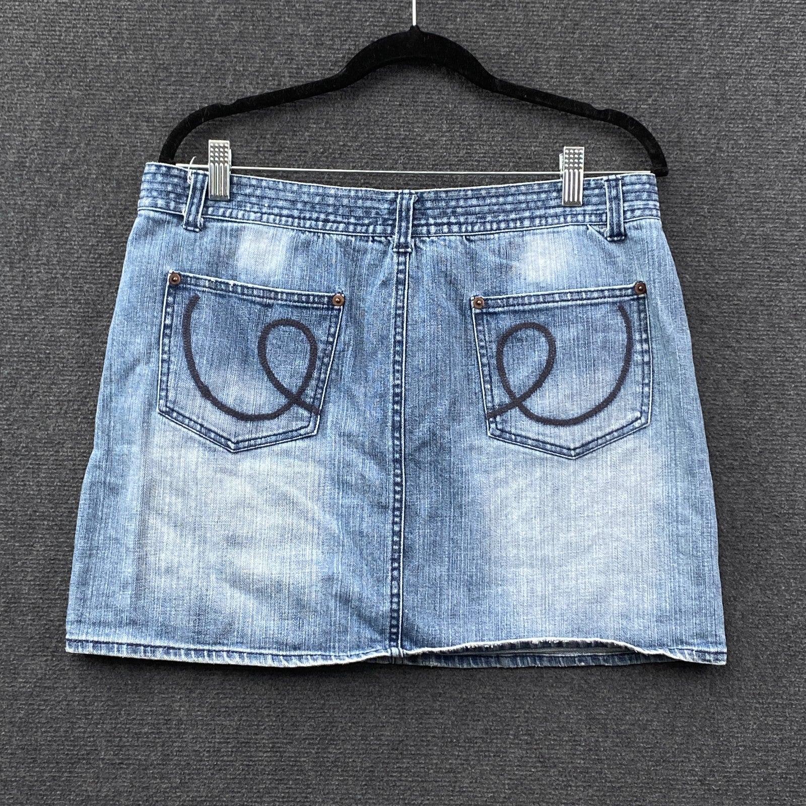 Product photograph [circular:c0f1e469631dd482]