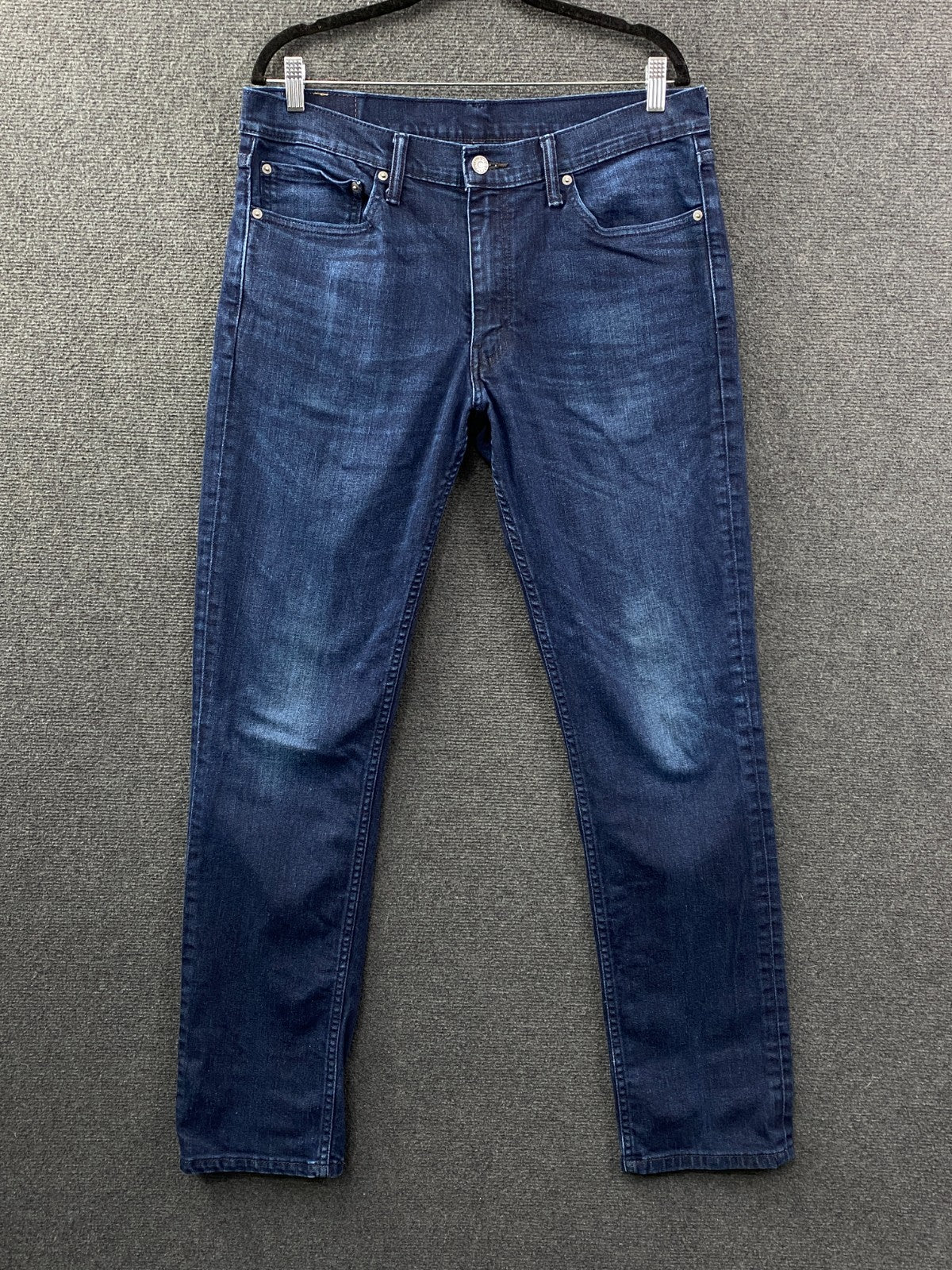 Product photograph [circular:49951b865469684f]