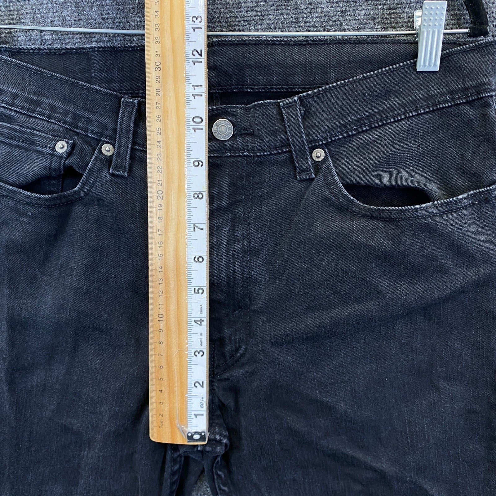 Product photograph [circular:9d8438759ad8574a]