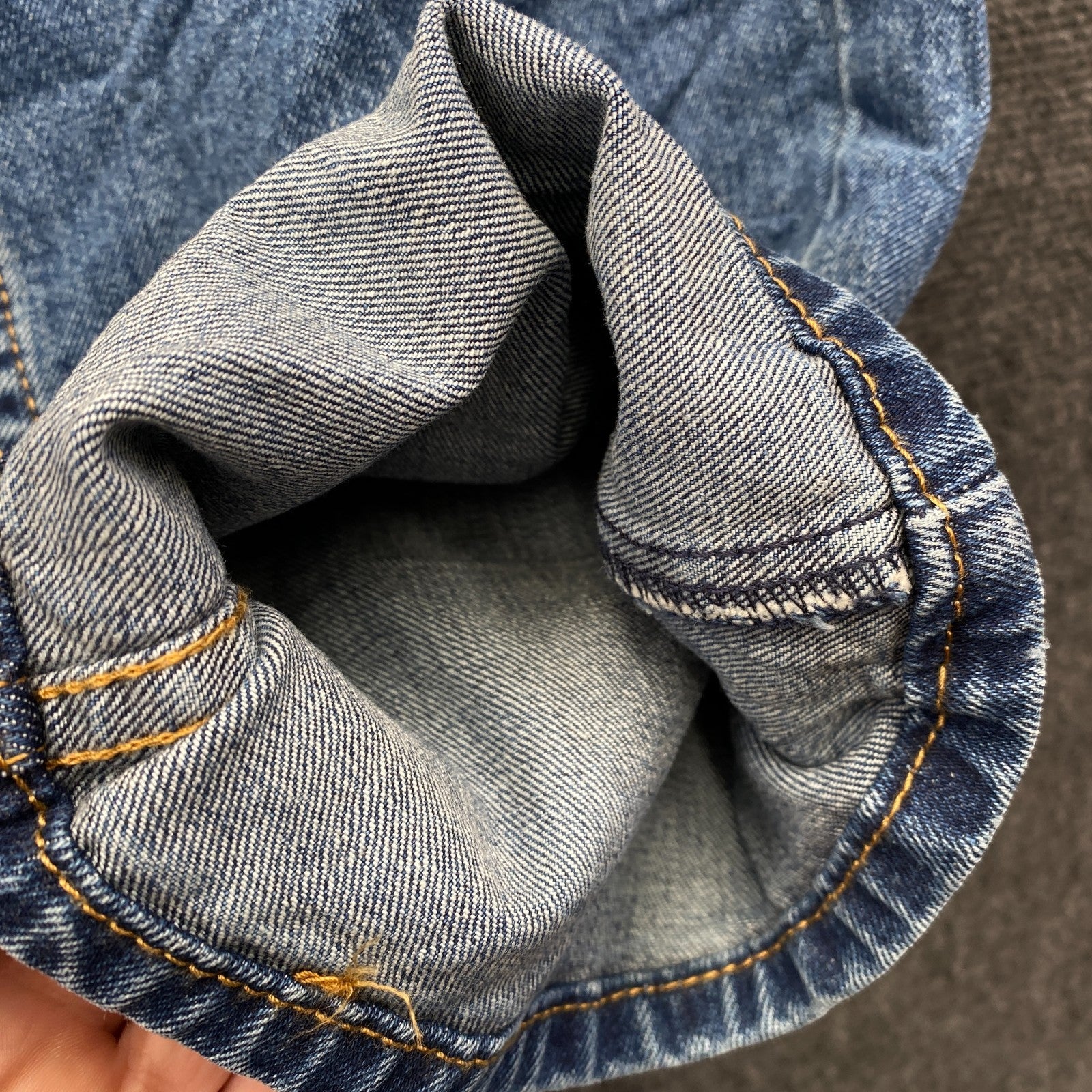 Product photograph [circular:afafc4a9106b2812]
