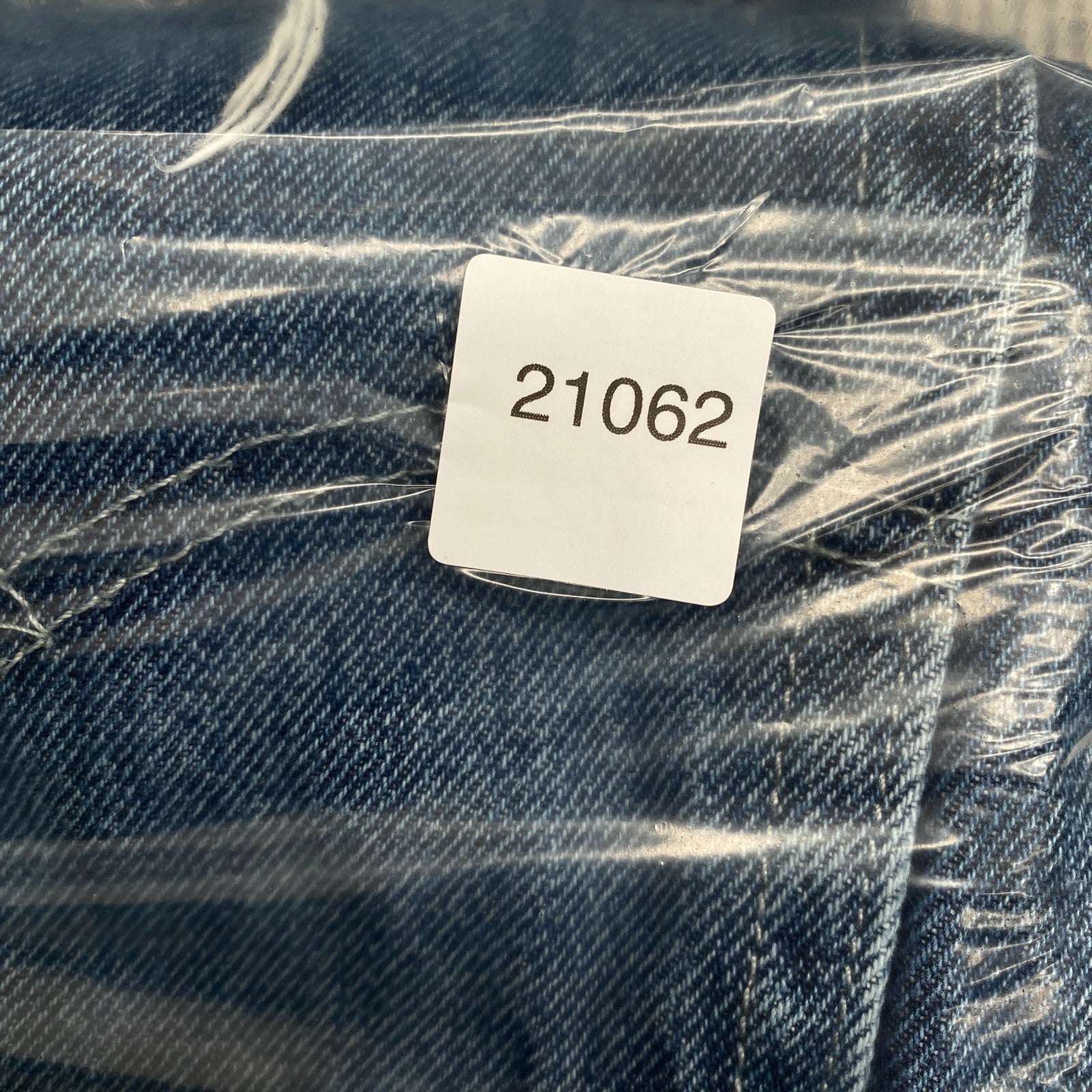 Product photograph [circular:506dae25a64d4069]