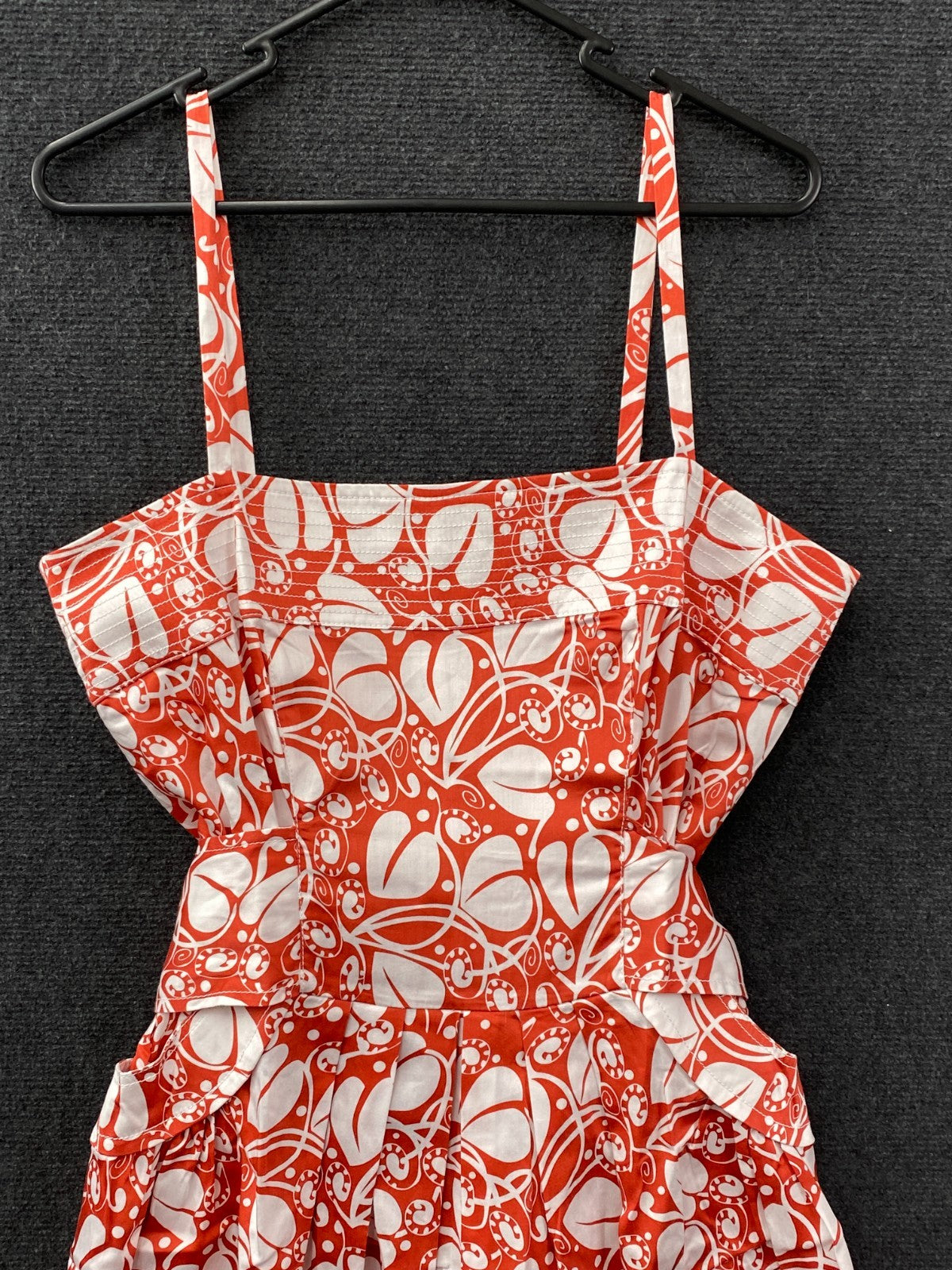 Product photograph [circular:0639341d93349663]