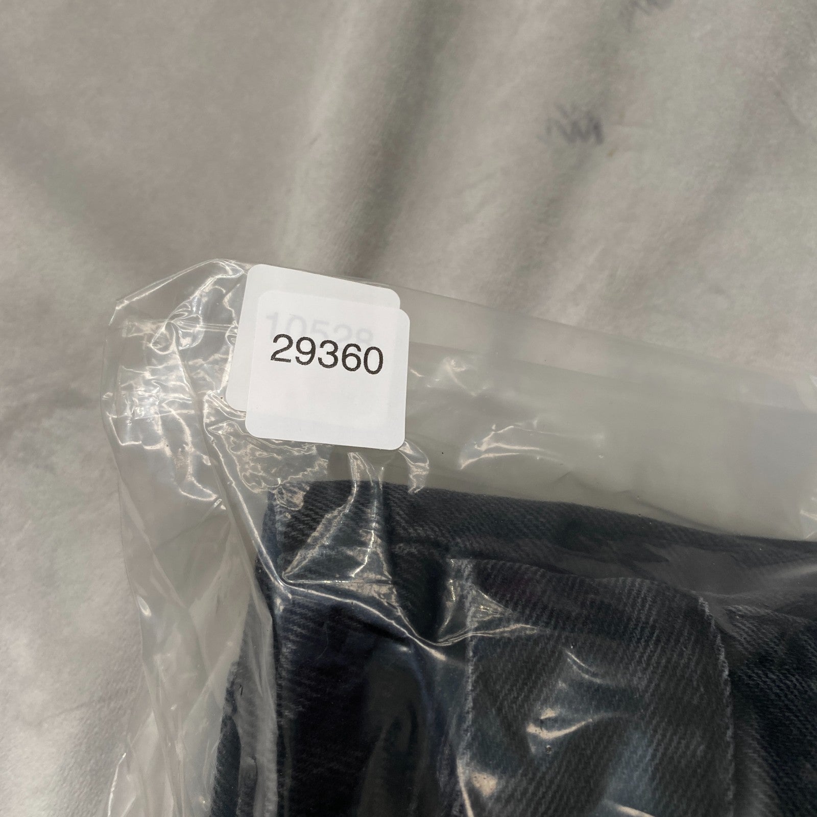 Product photograph [circular:139172047f250570]