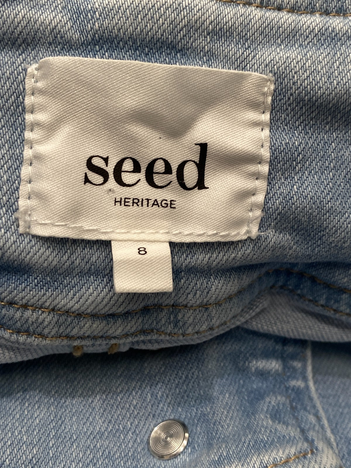 Product photograph [circular:7f6e3fe9cbe84da2]