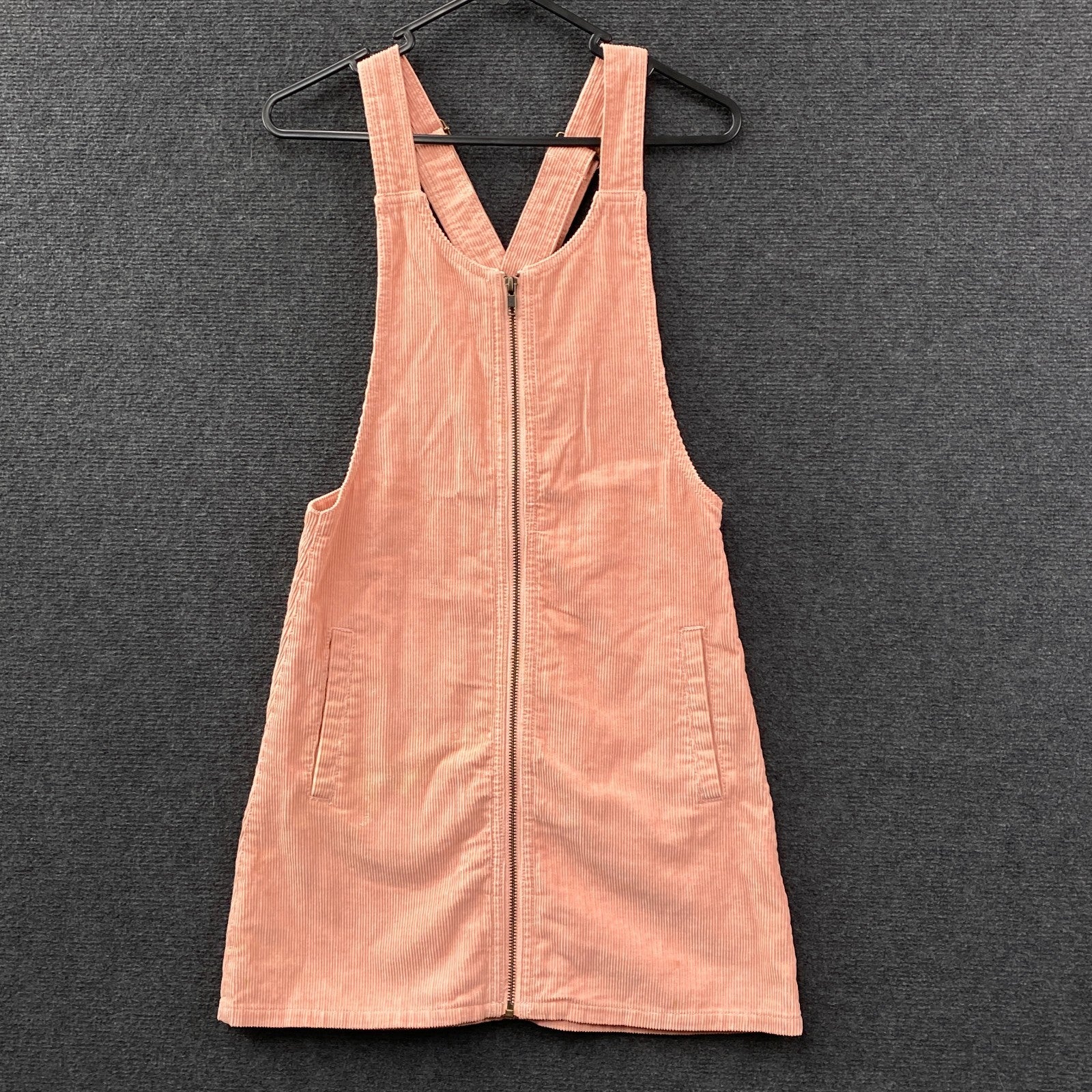 Product photograph [circular:c9941867a42415a2]