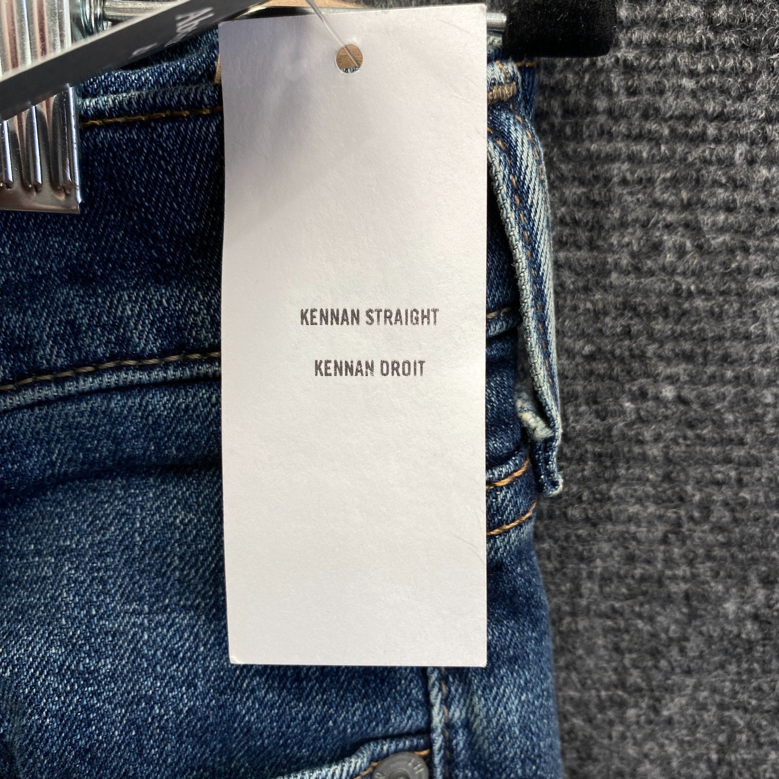 Product photograph [circular:c2e769c400d461d7]