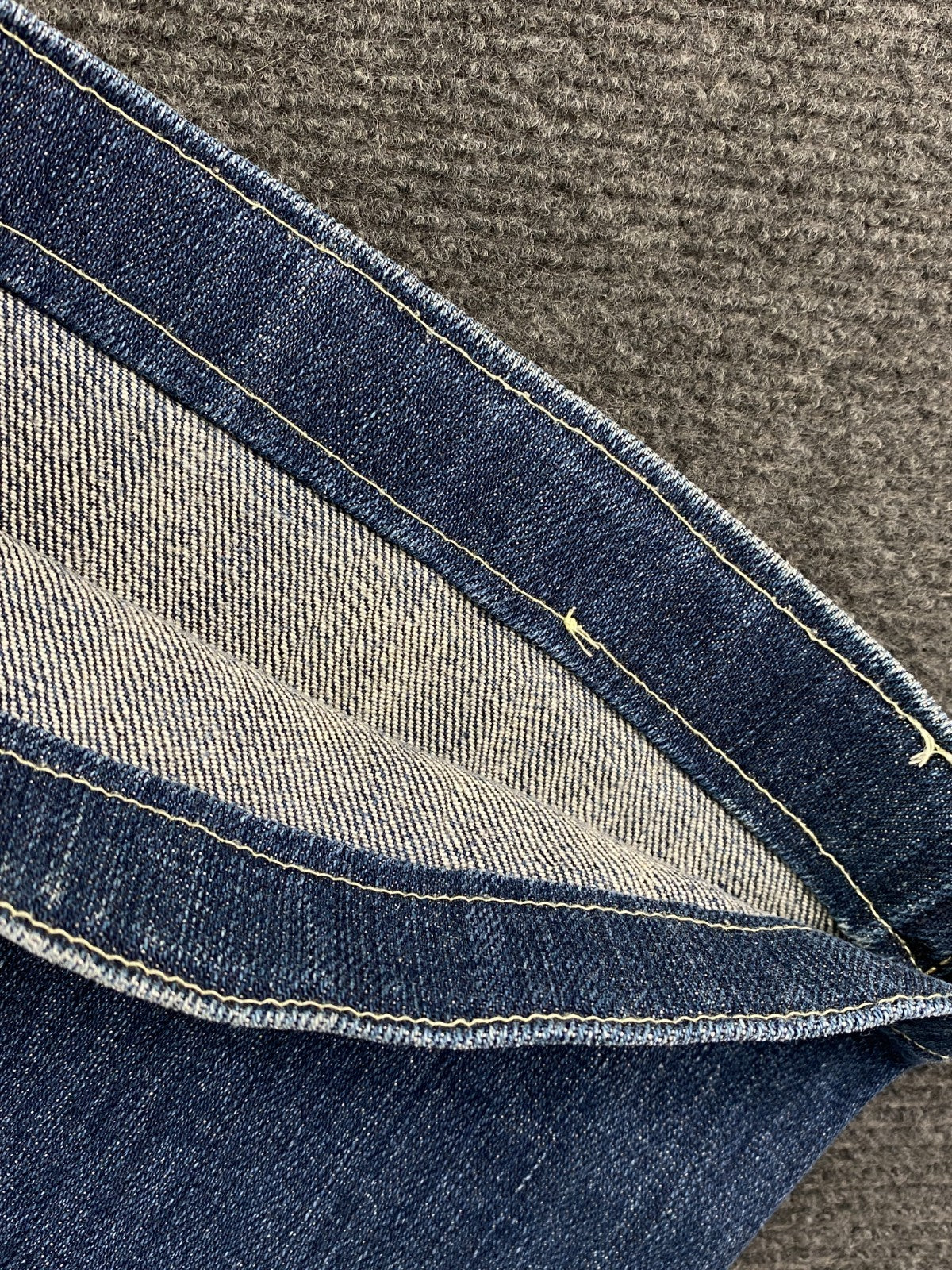Product photograph [circular:74f36743e093867b]