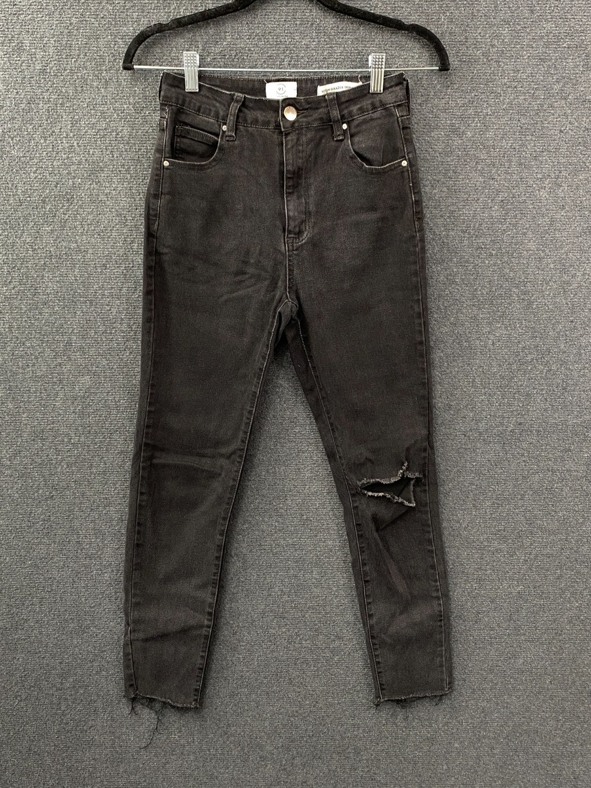 Product photograph [circular:956939647b224e1a]