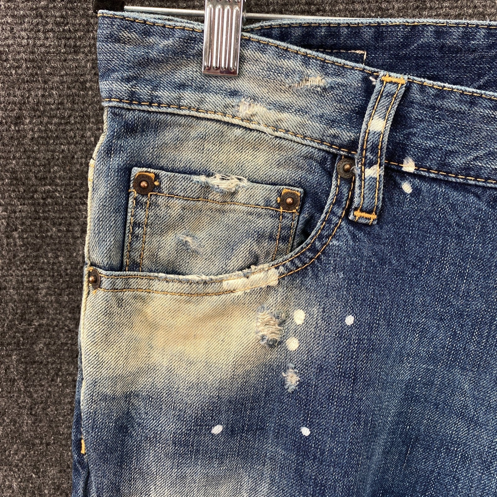 Product photograph [circular:b84ba970c72d3753]