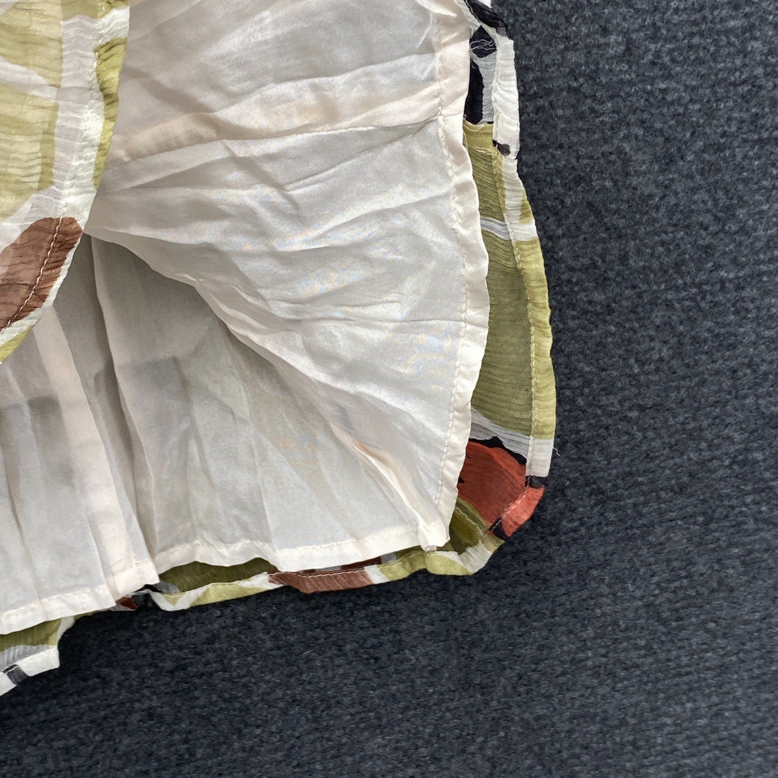 Product photograph [circular:7d9be705c30a2473]