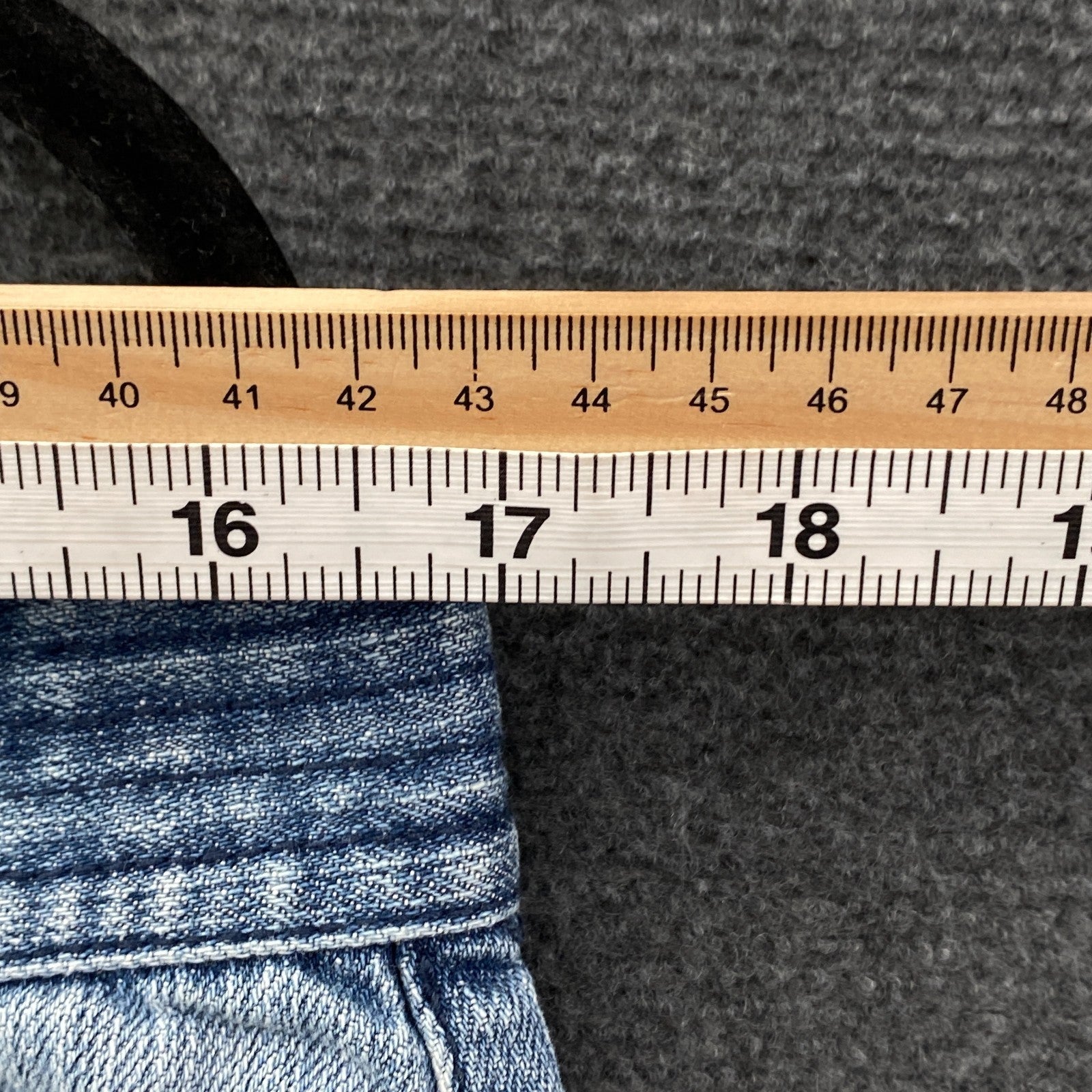 Product photograph [circular:ebf7cd2b47610310]