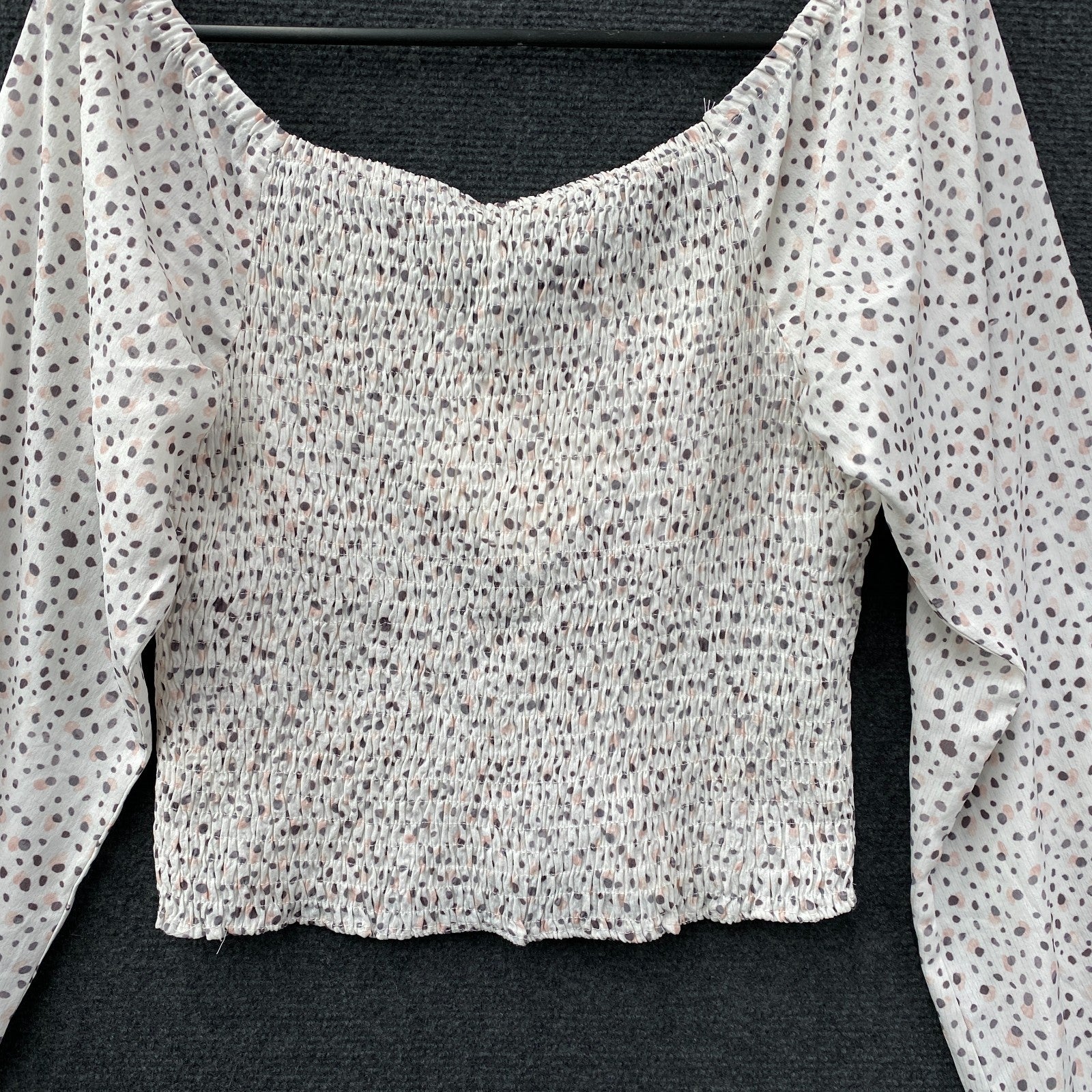 Product photograph [circular:21b339ddd940687c]