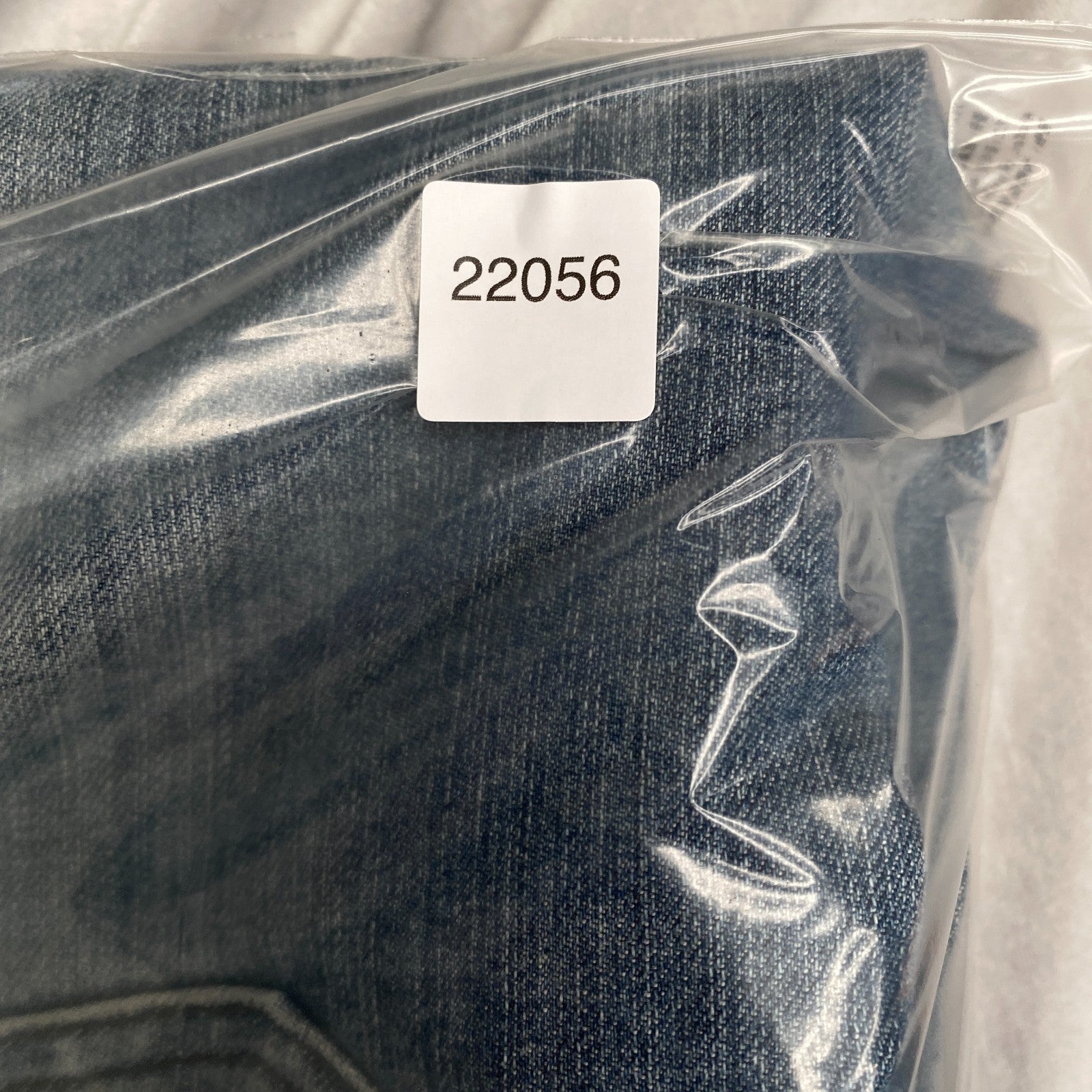 Product photograph [circular:ca71e6f4c85f0929]