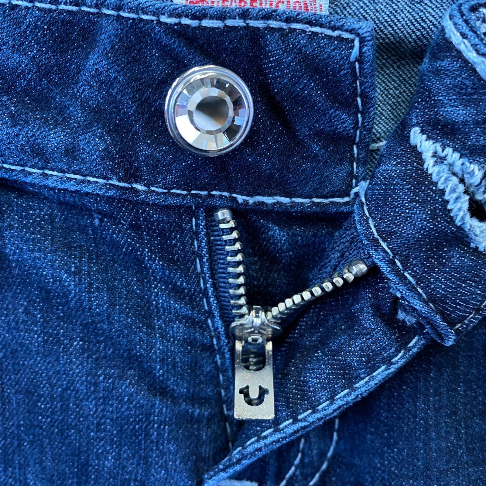 Product photograph [circular:f07d33cc5676d615]