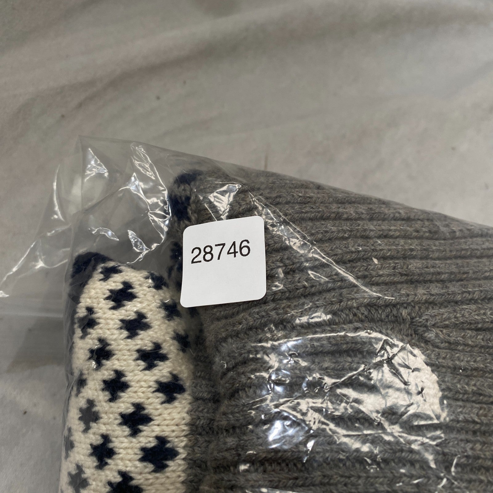 Product photograph [circular:18218825f5b1de30]