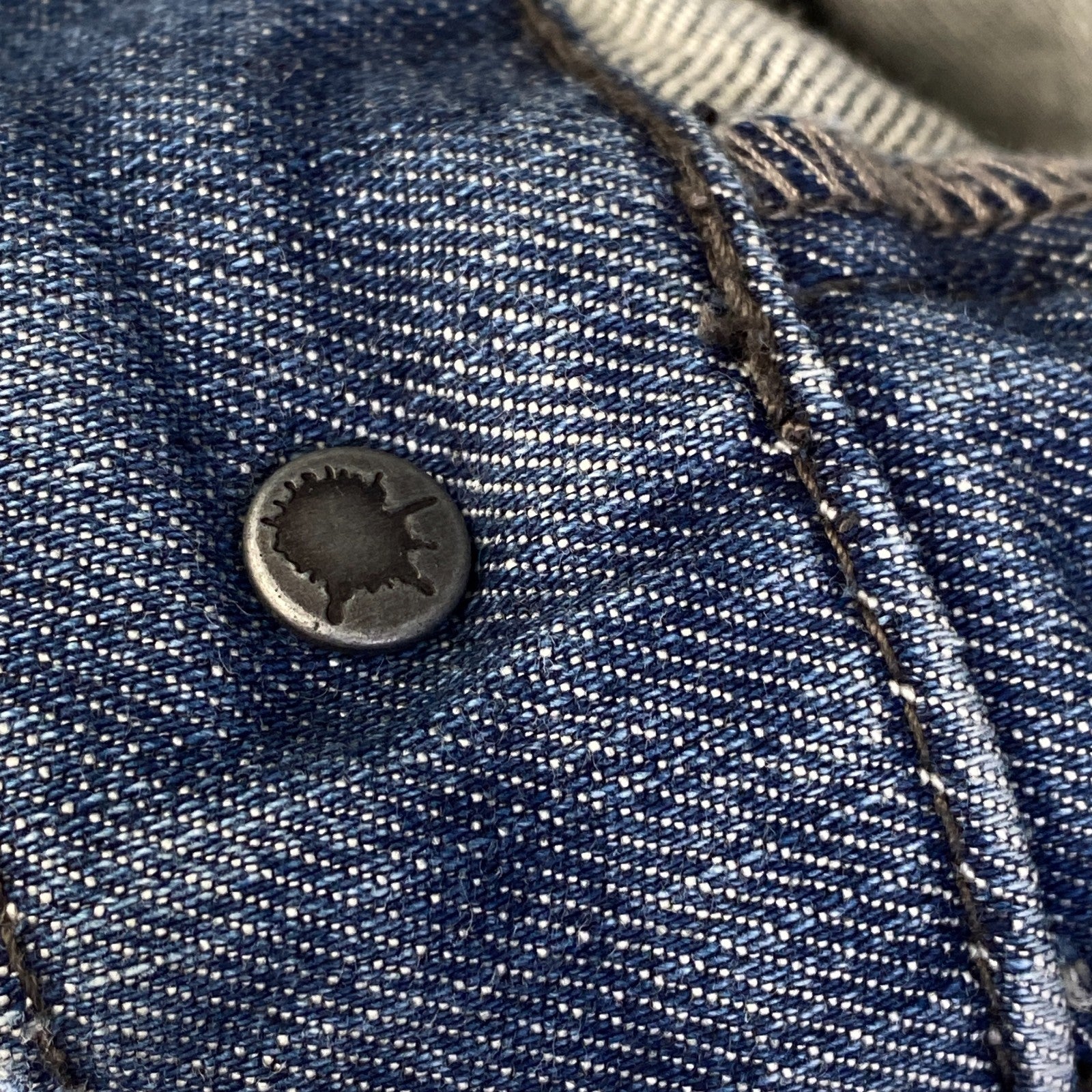 Product photograph [circular:003d293d436352be]