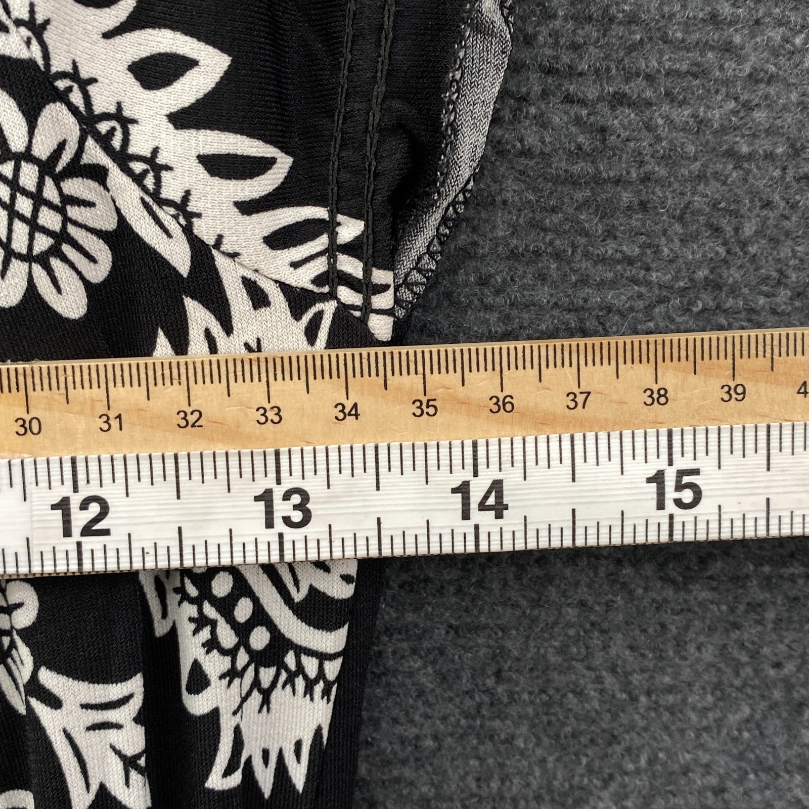 Product photograph [circular:b83f4d9887754f5b]