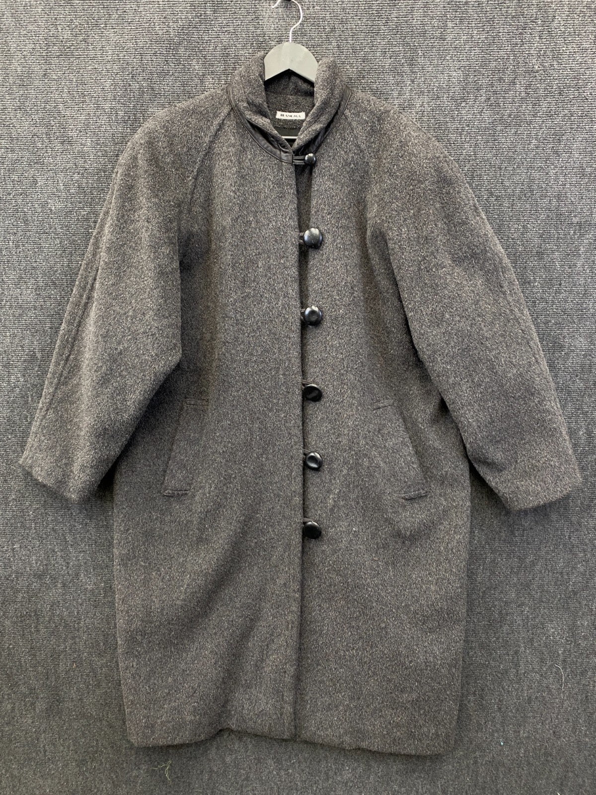 Product photograph [circular:3efc542ac7efd17f]