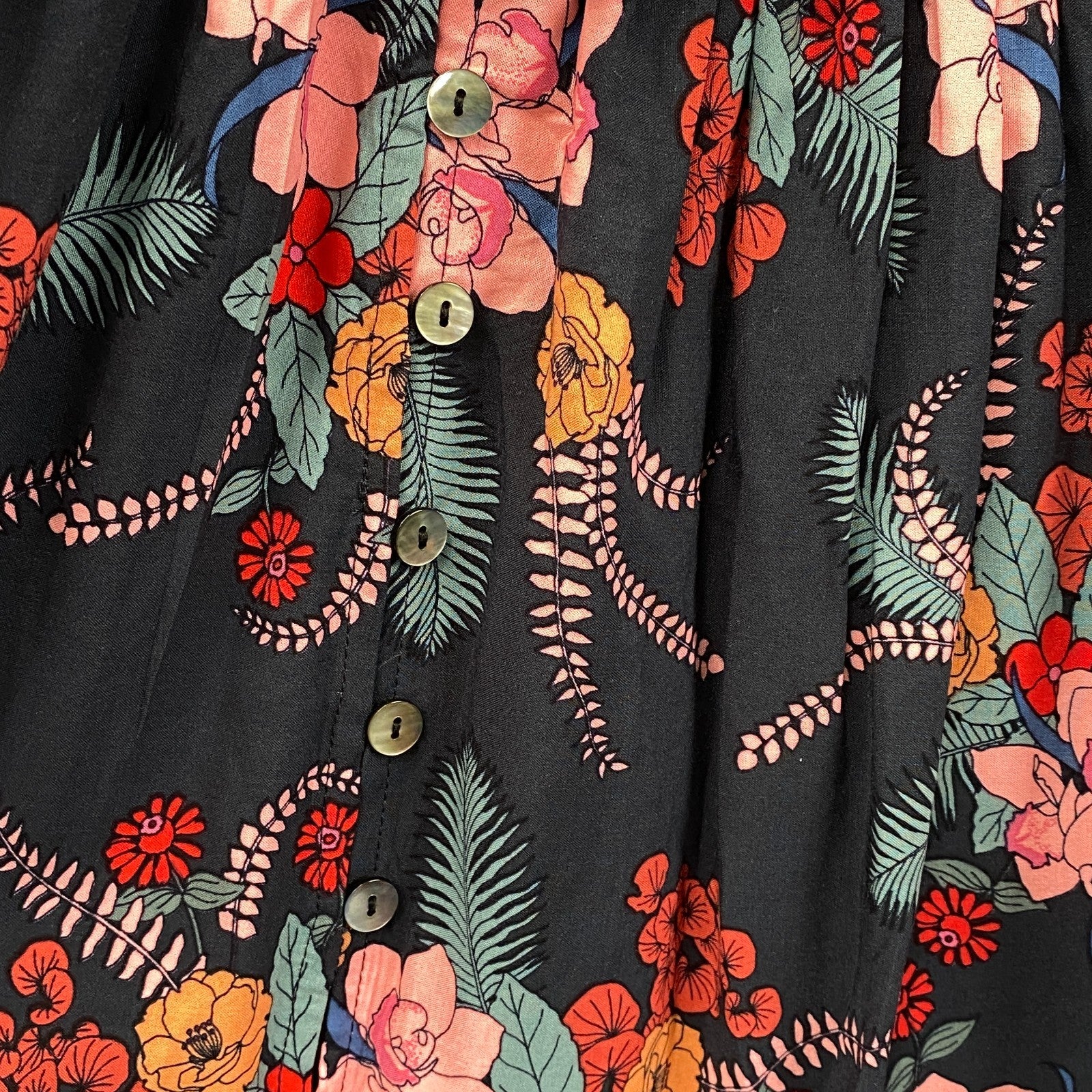 Product photograph [circular:1883f45872e5ee0d]