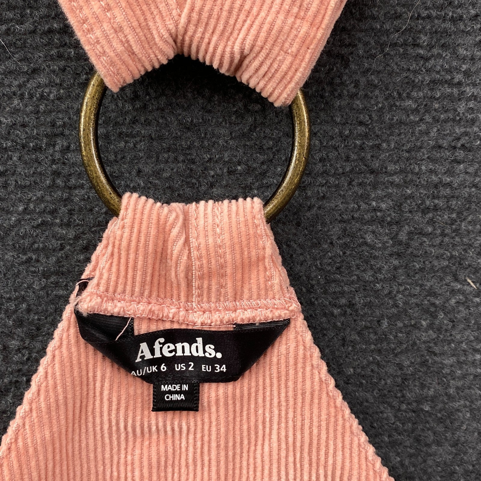 Product photograph [circular:44d37568ddf39605]