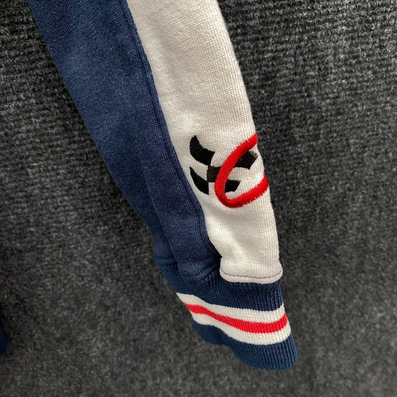 Product photograph [circular:5a40b38f4046e93e]
