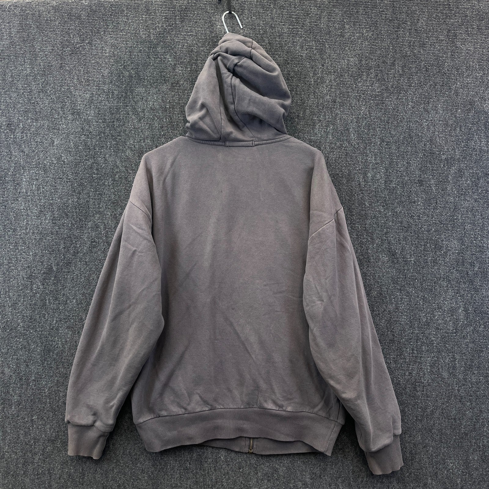 Product photograph [circular:7e465676fef585ff]
