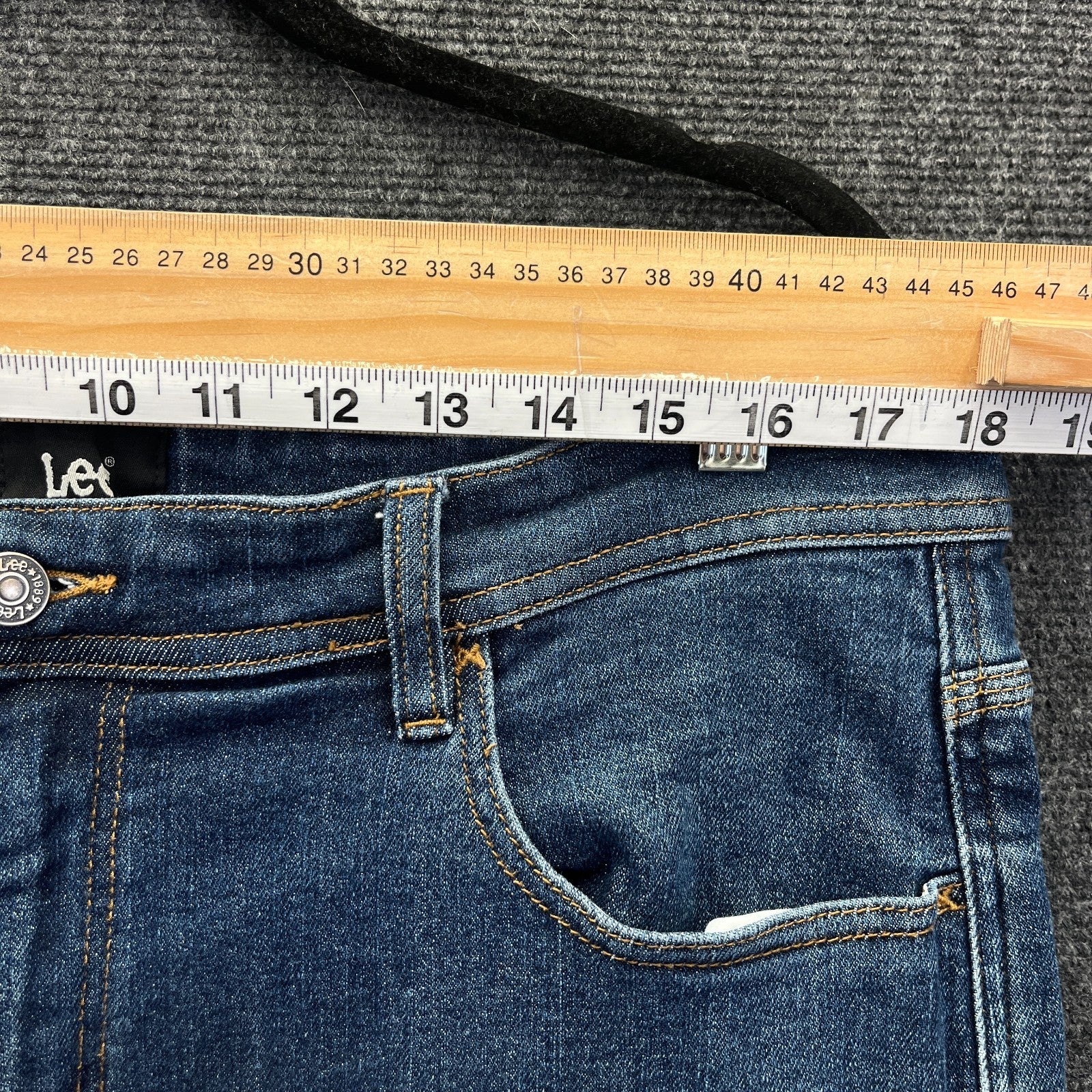 Product photograph [circular:fd9e77cc17c7099b]