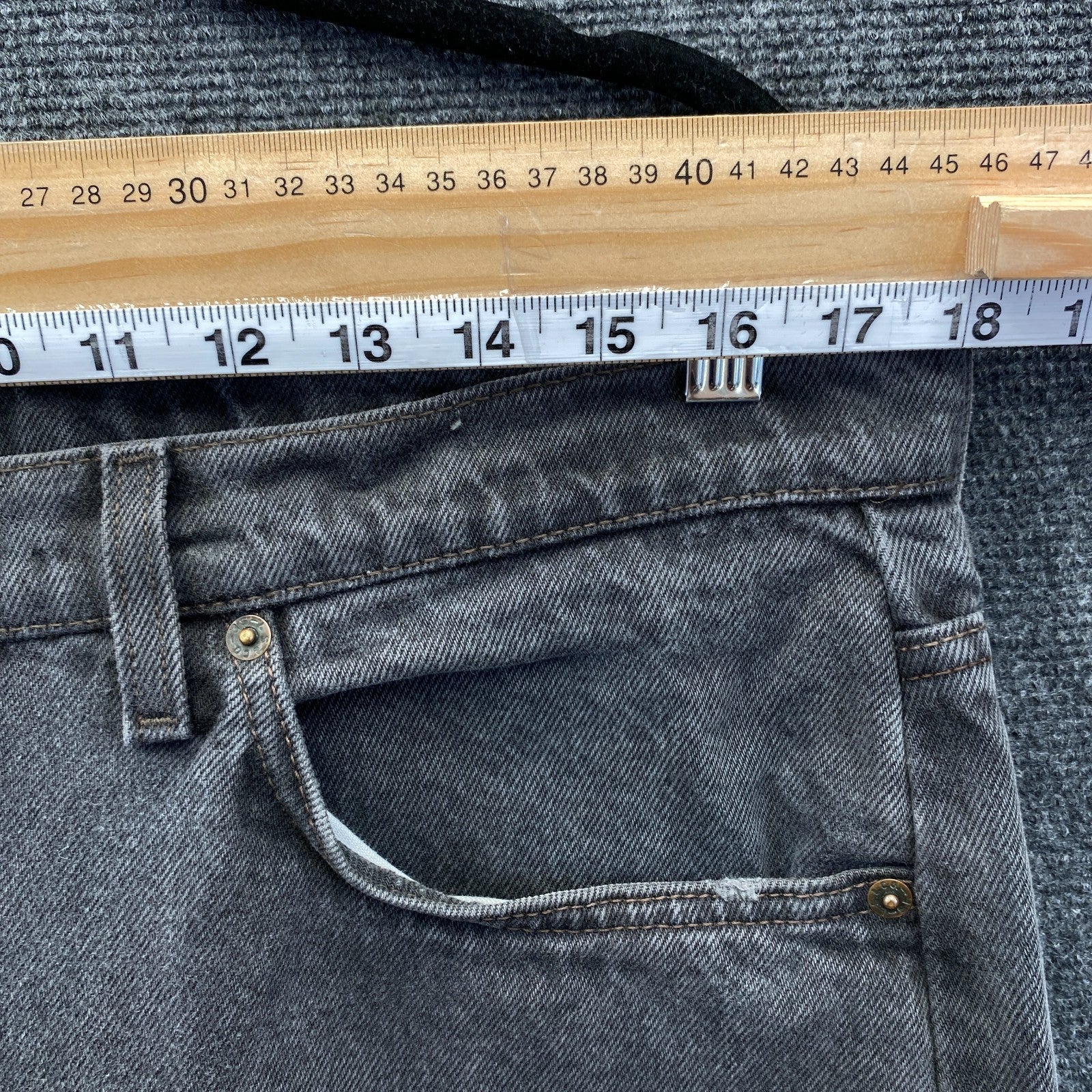 Product photograph [circular:ab02027374228fba]