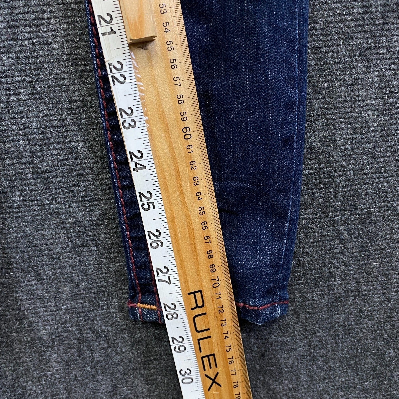 Product photograph [circular:2e57572c0320bfd4]