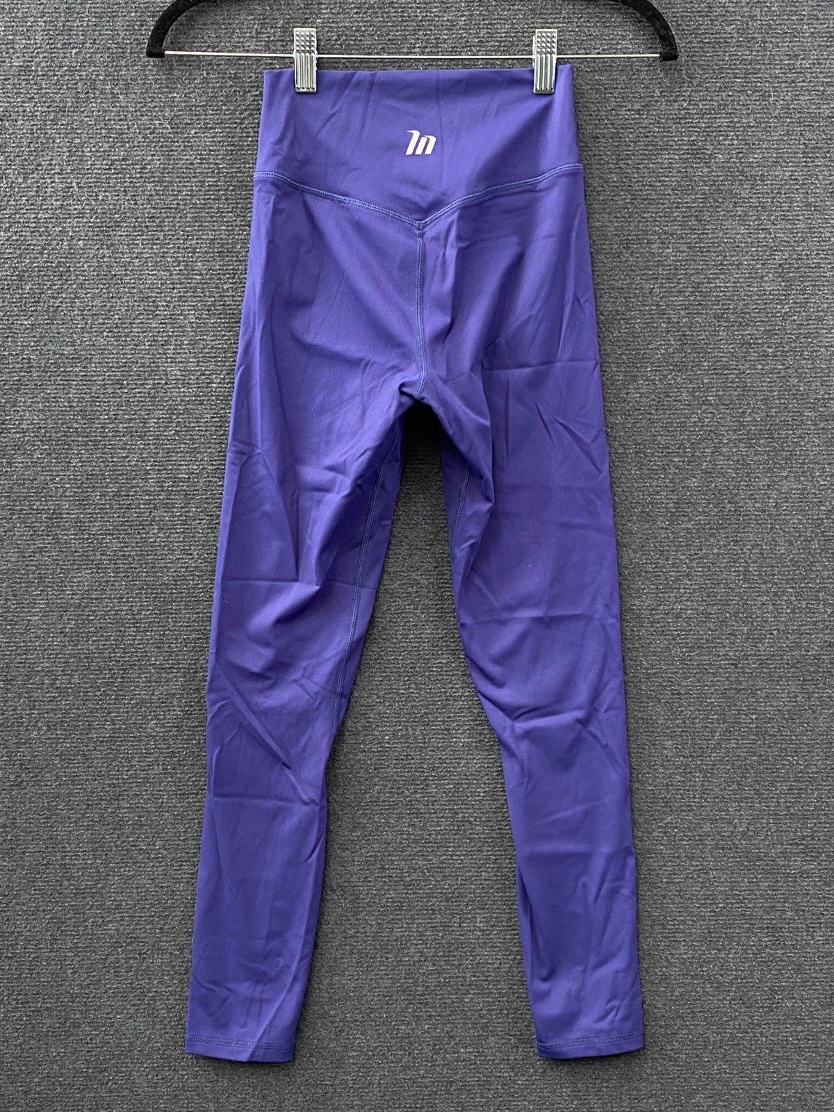 Product photograph [circular:44371e1824e2624d]