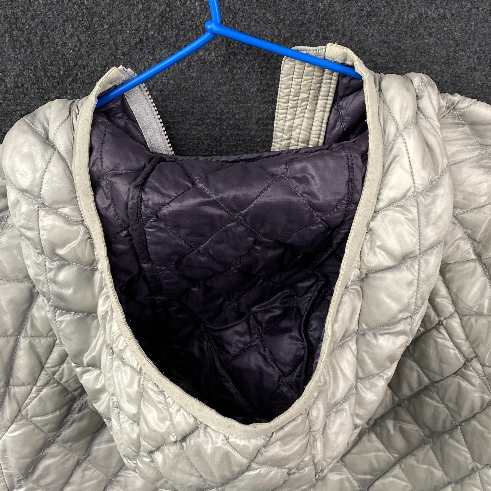 Product photograph [circular:977ff72d7533733a]