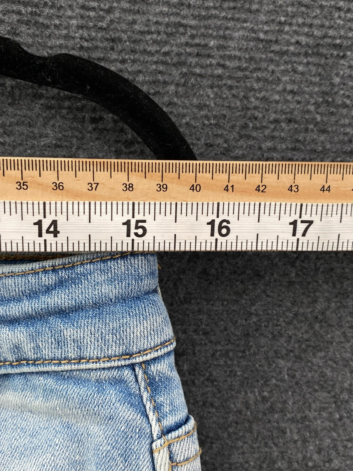 Product photograph [circular:889317fb80750121]