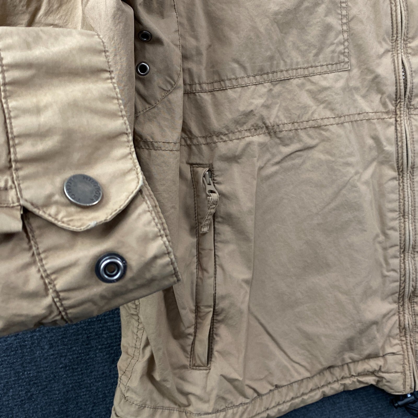 Product photograph [circular:a13811ee8f69c996]