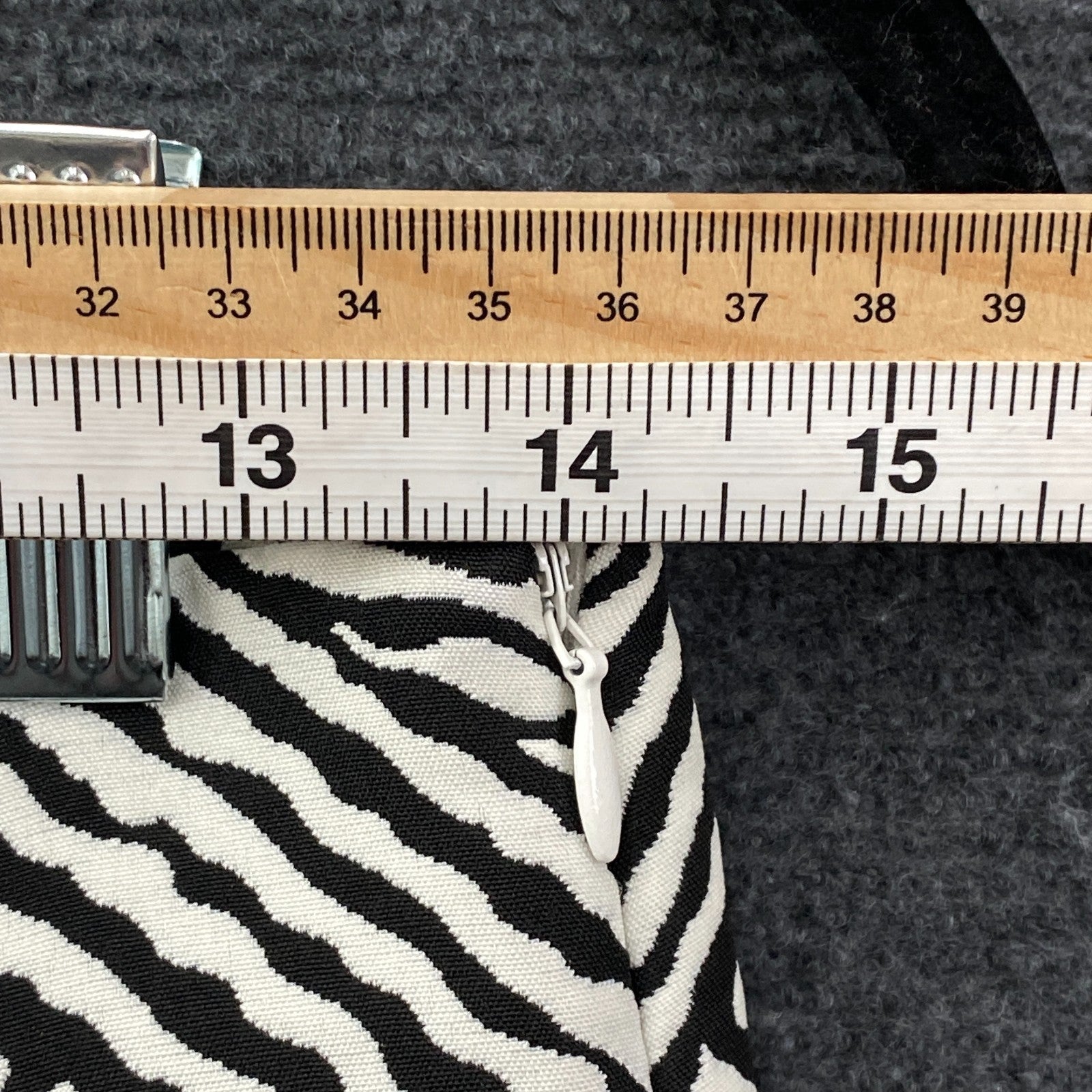 Product photograph [circular:31cf146c4dbc3de3]
