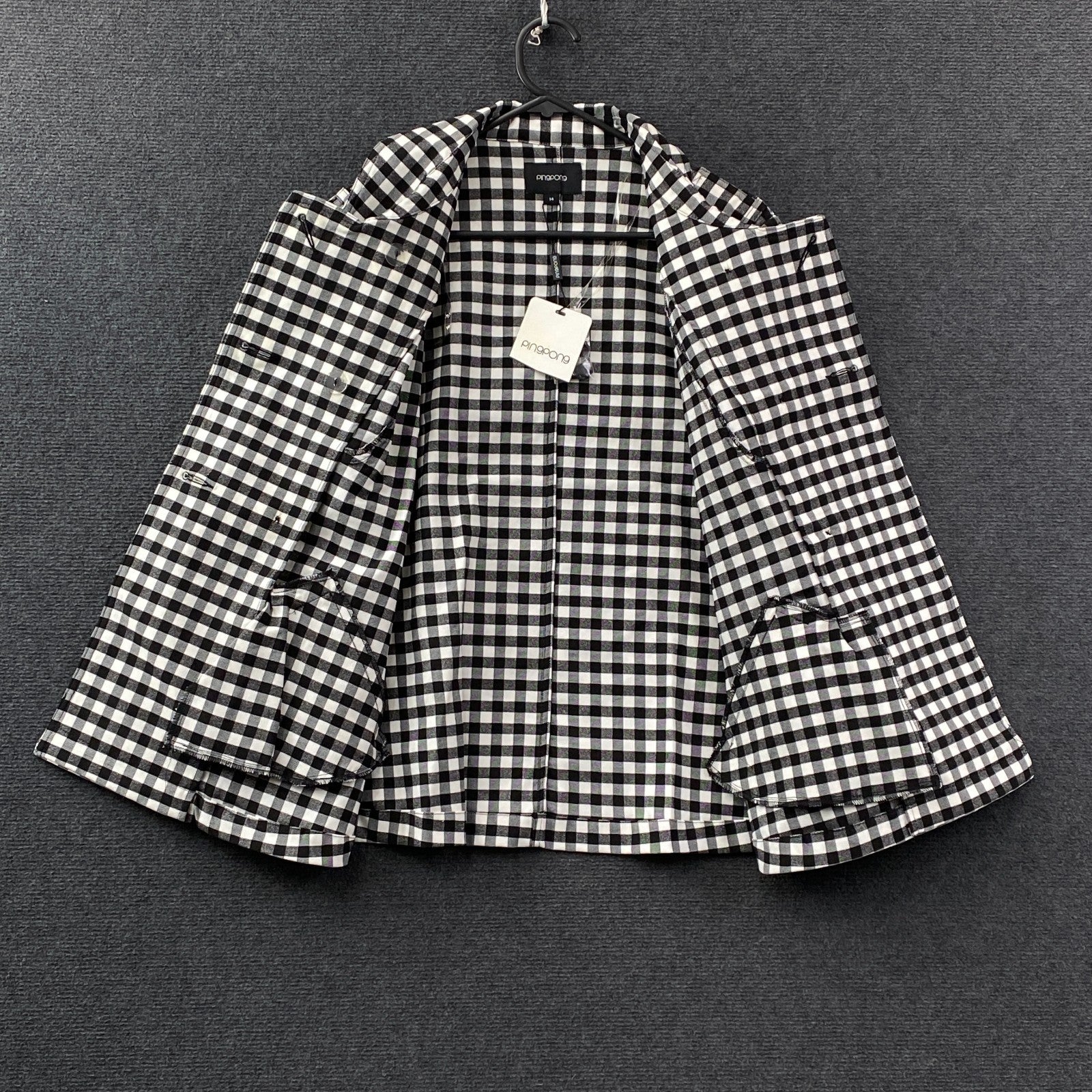 Product photograph [circular:e7cfbd3ef83a7611]