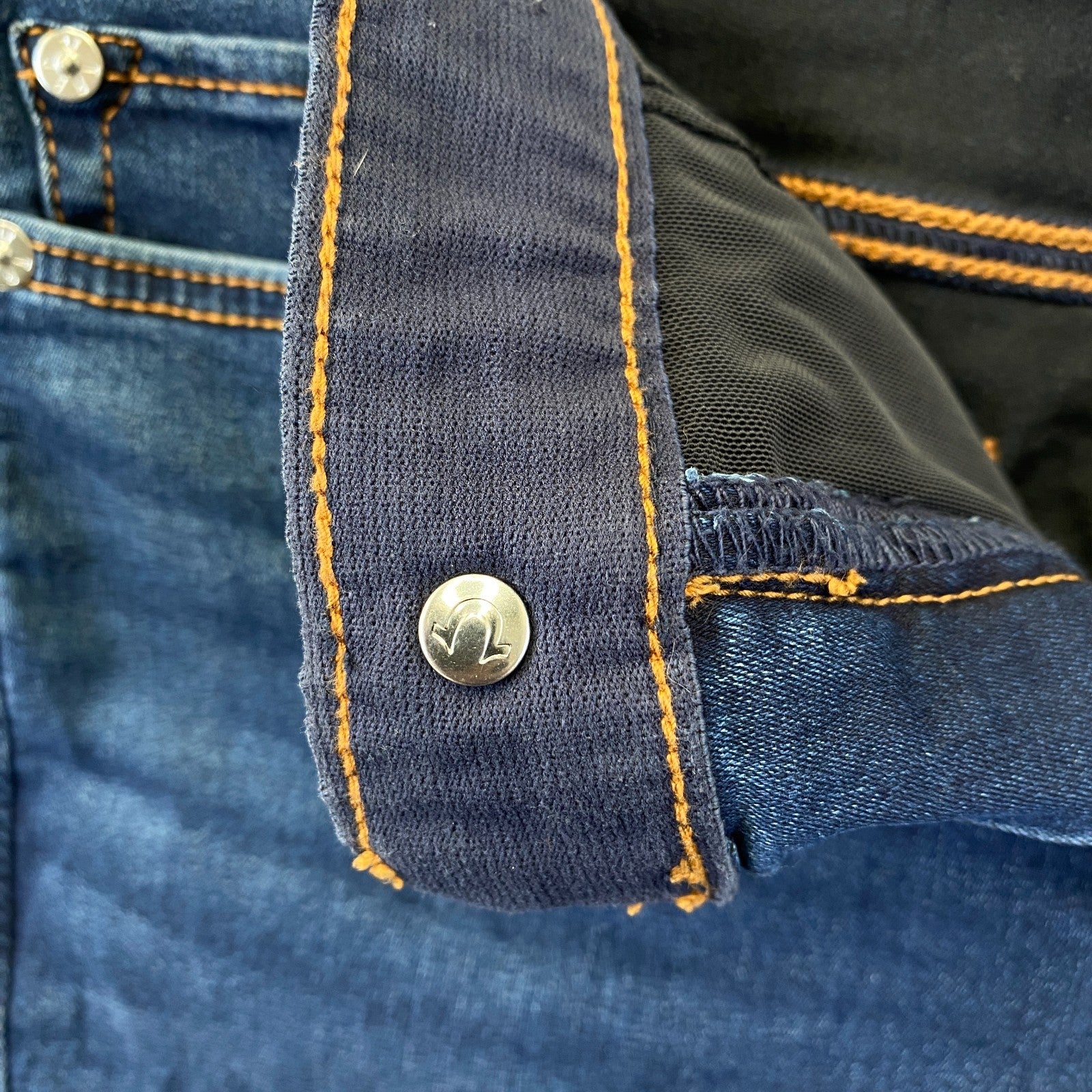 Product photograph [circular:b007c2e2f49b61d2]