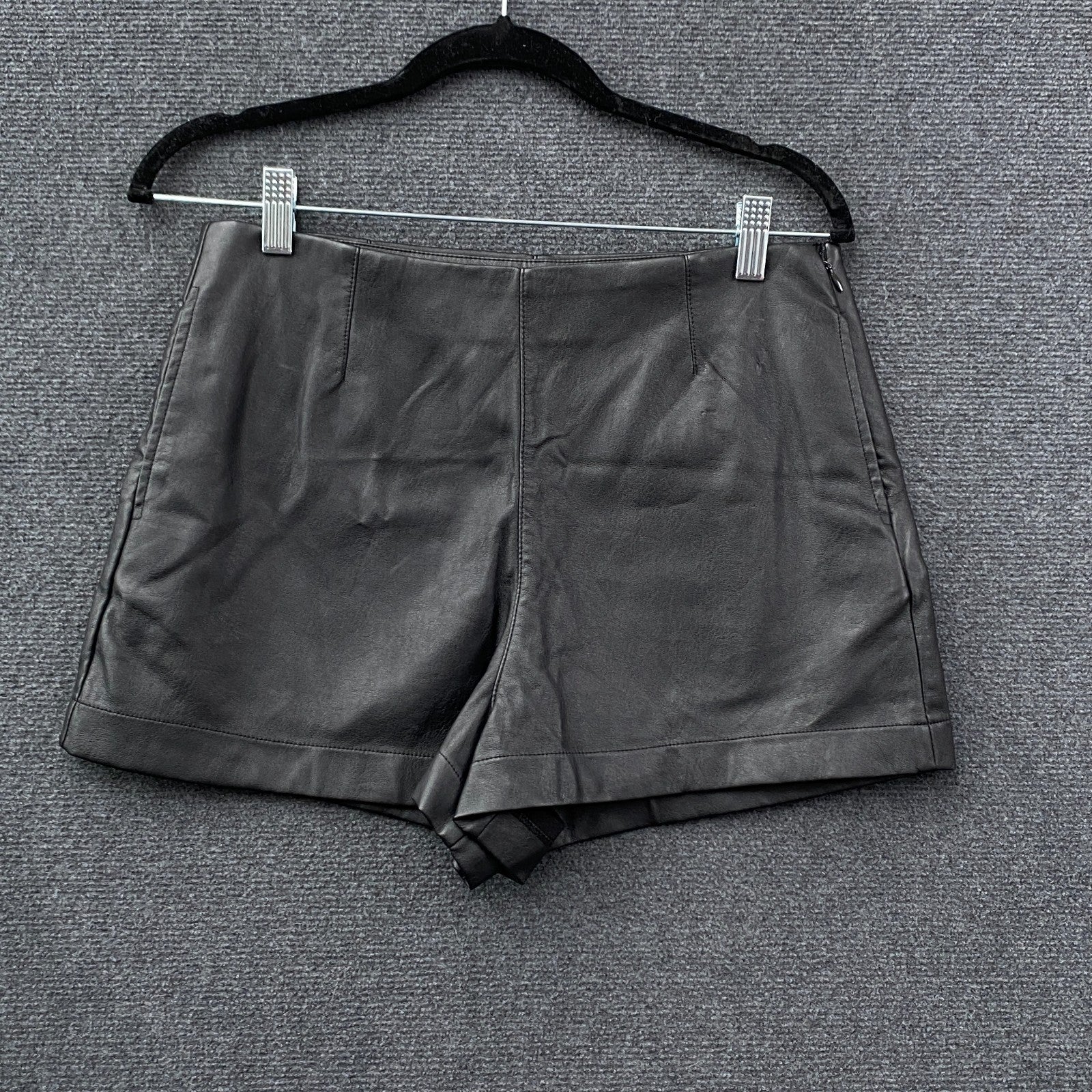 Product photograph [circular:594441e01b632b2b]