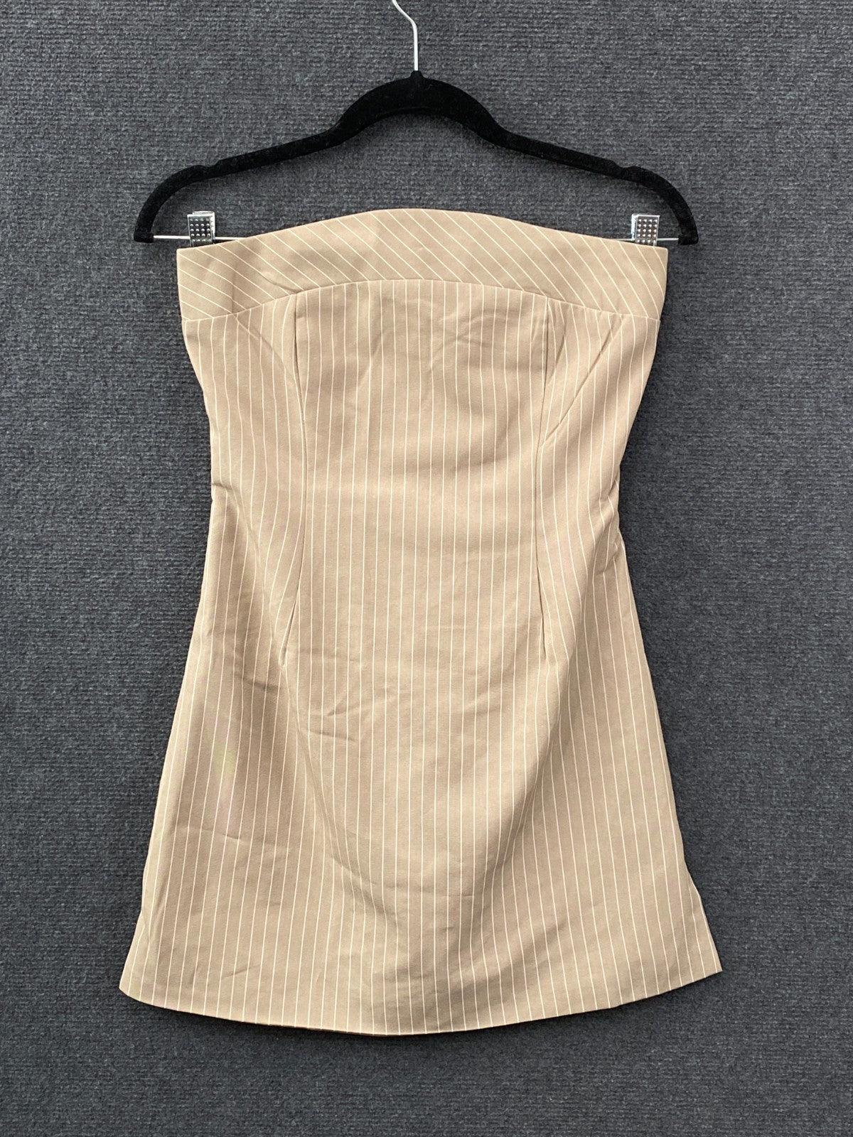 Product photograph [circular:b905dcc3d460558d]