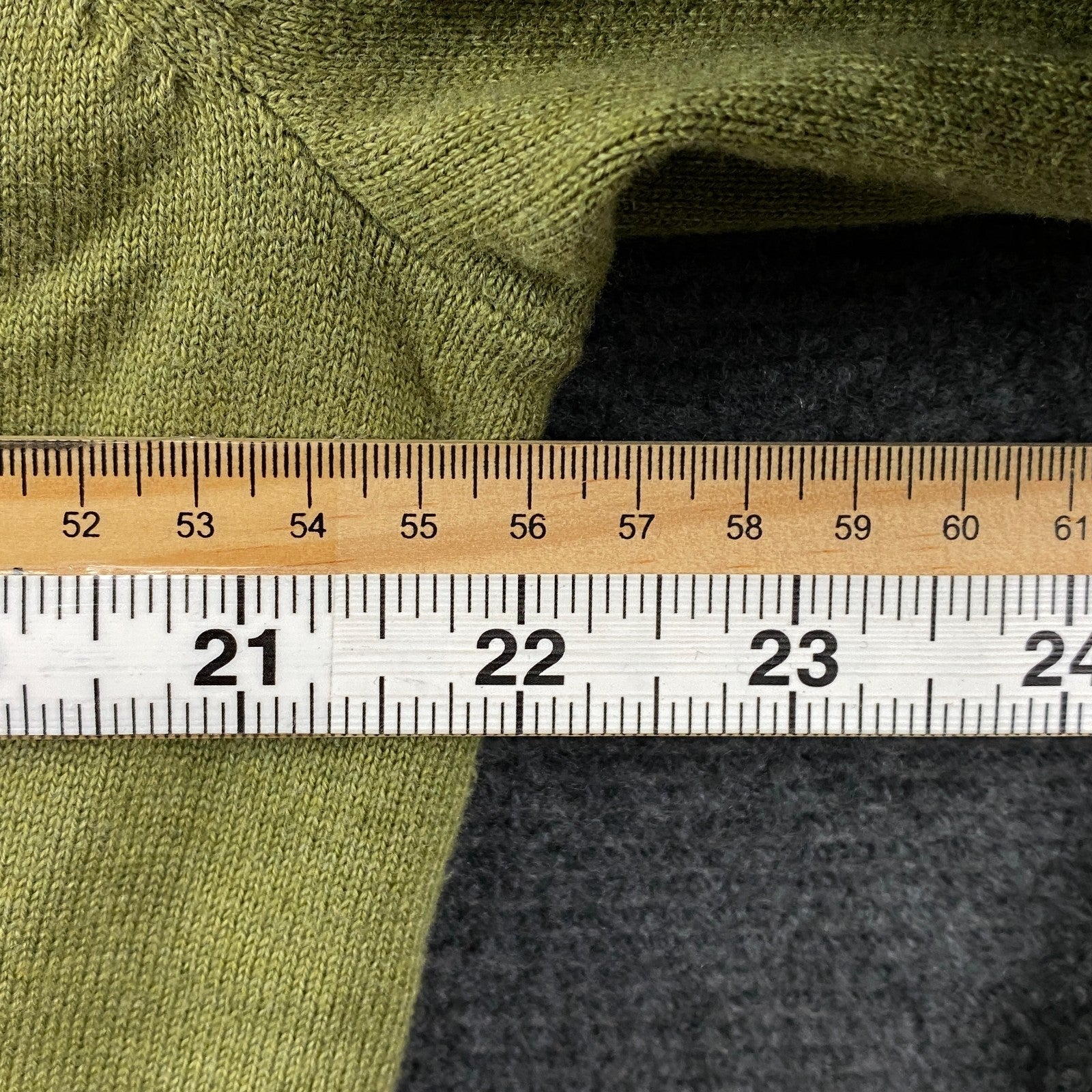 Product photograph [circular:f940615677c95966]
