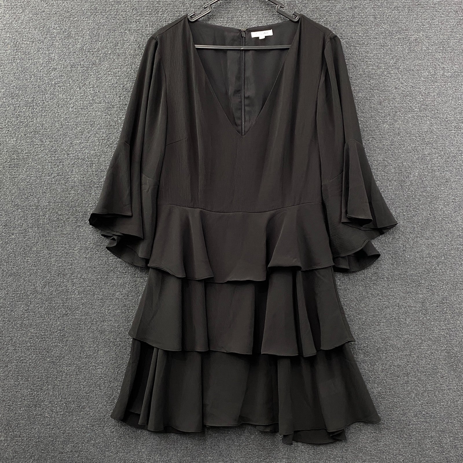 Product photograph [circular:68a54425fc62b14a]