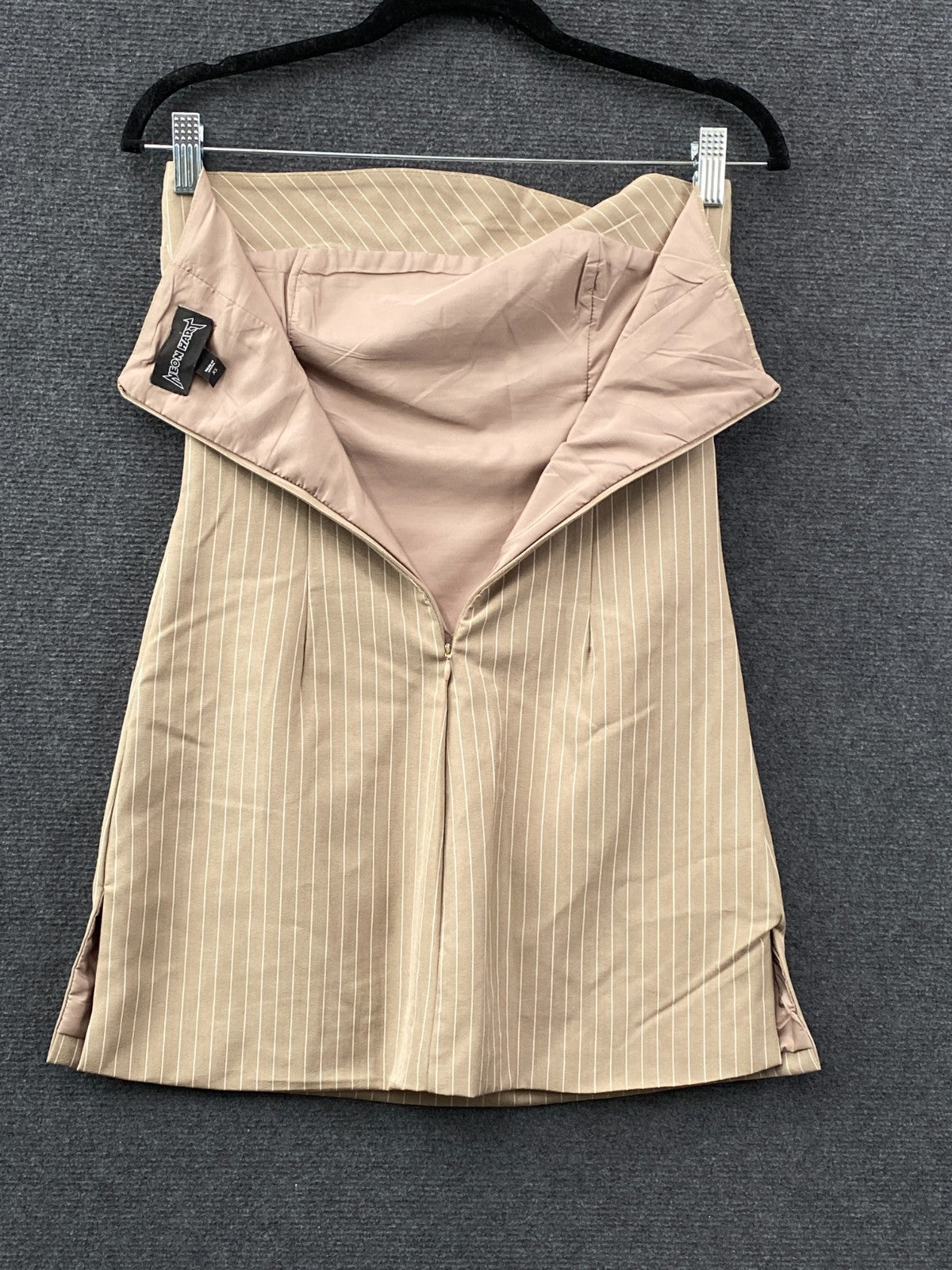 Product photograph [circular:6574909e6fe6034f]